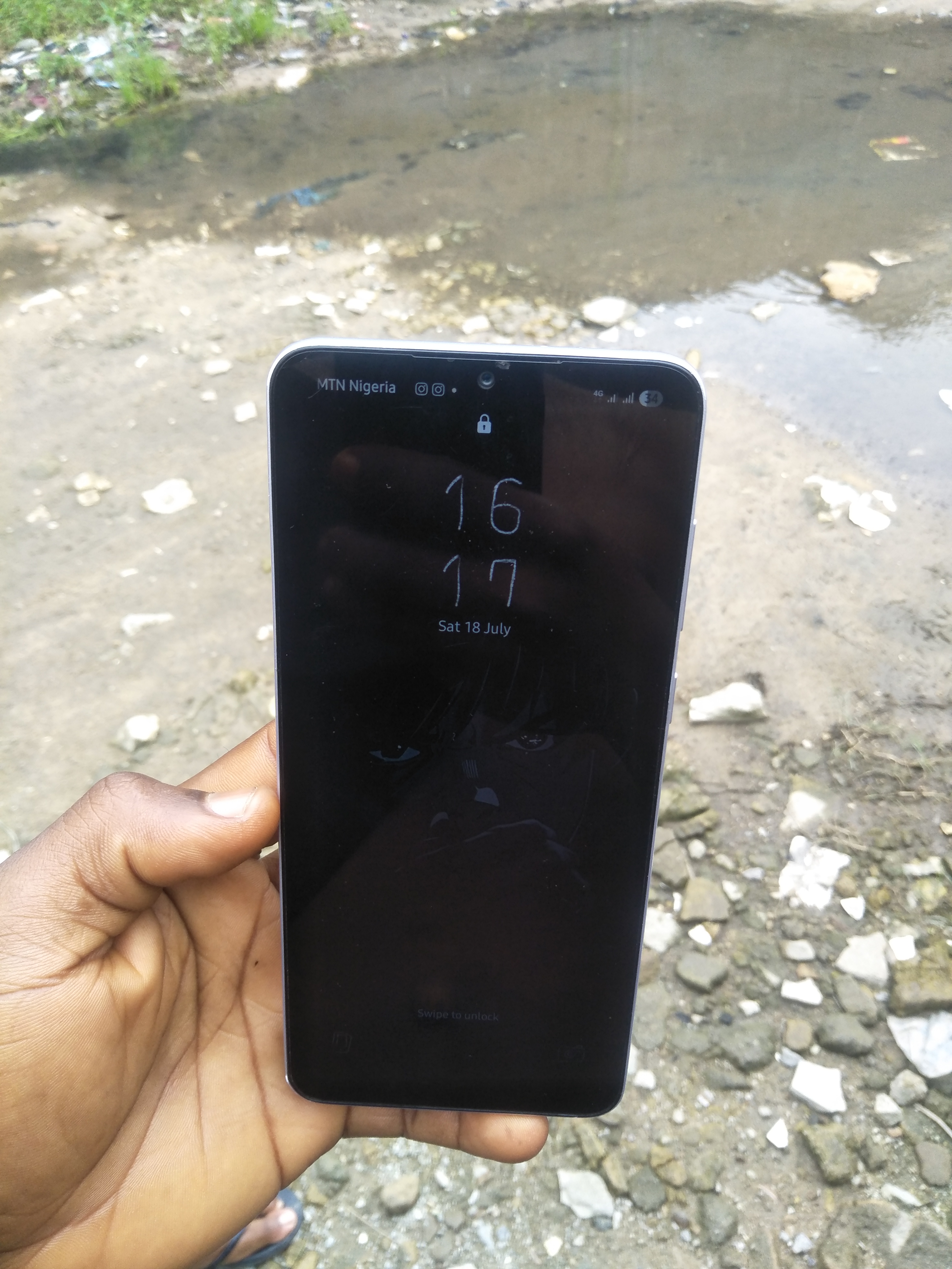 London Used Samsung Galaxy A05 – Original Charger Included
