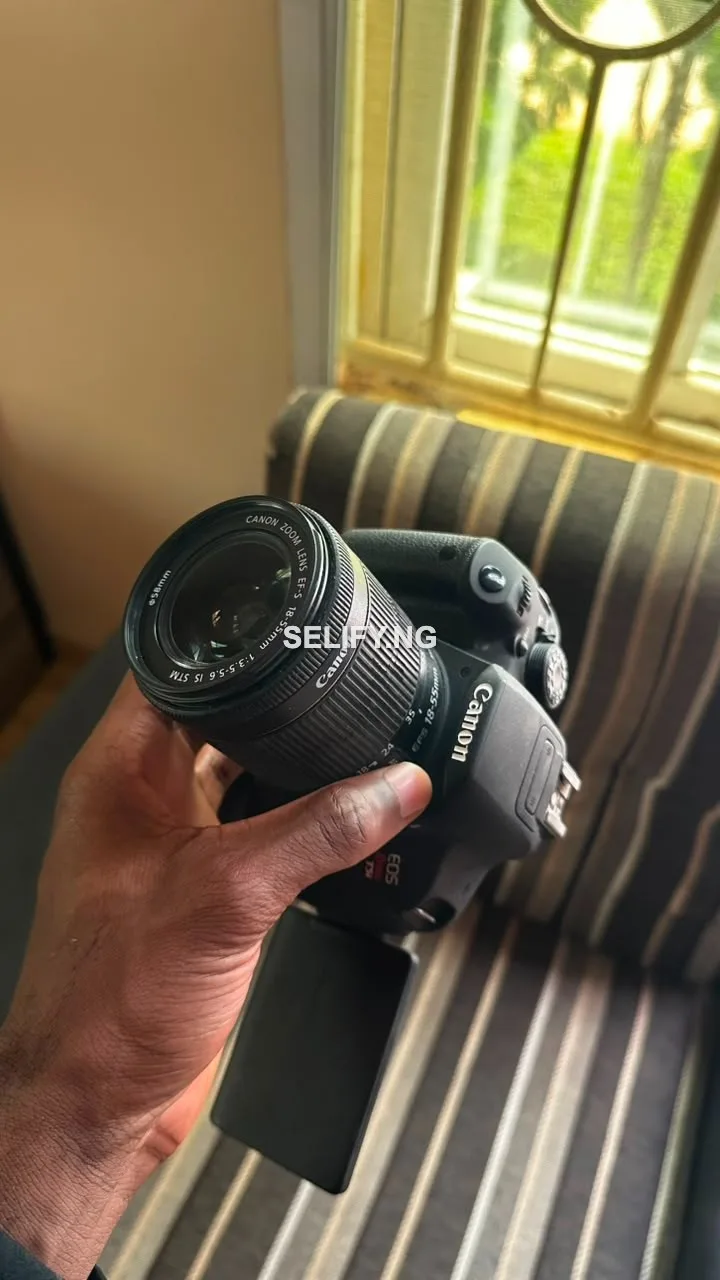 Canon Rebel T5i DSLR Camera thumbnail 3