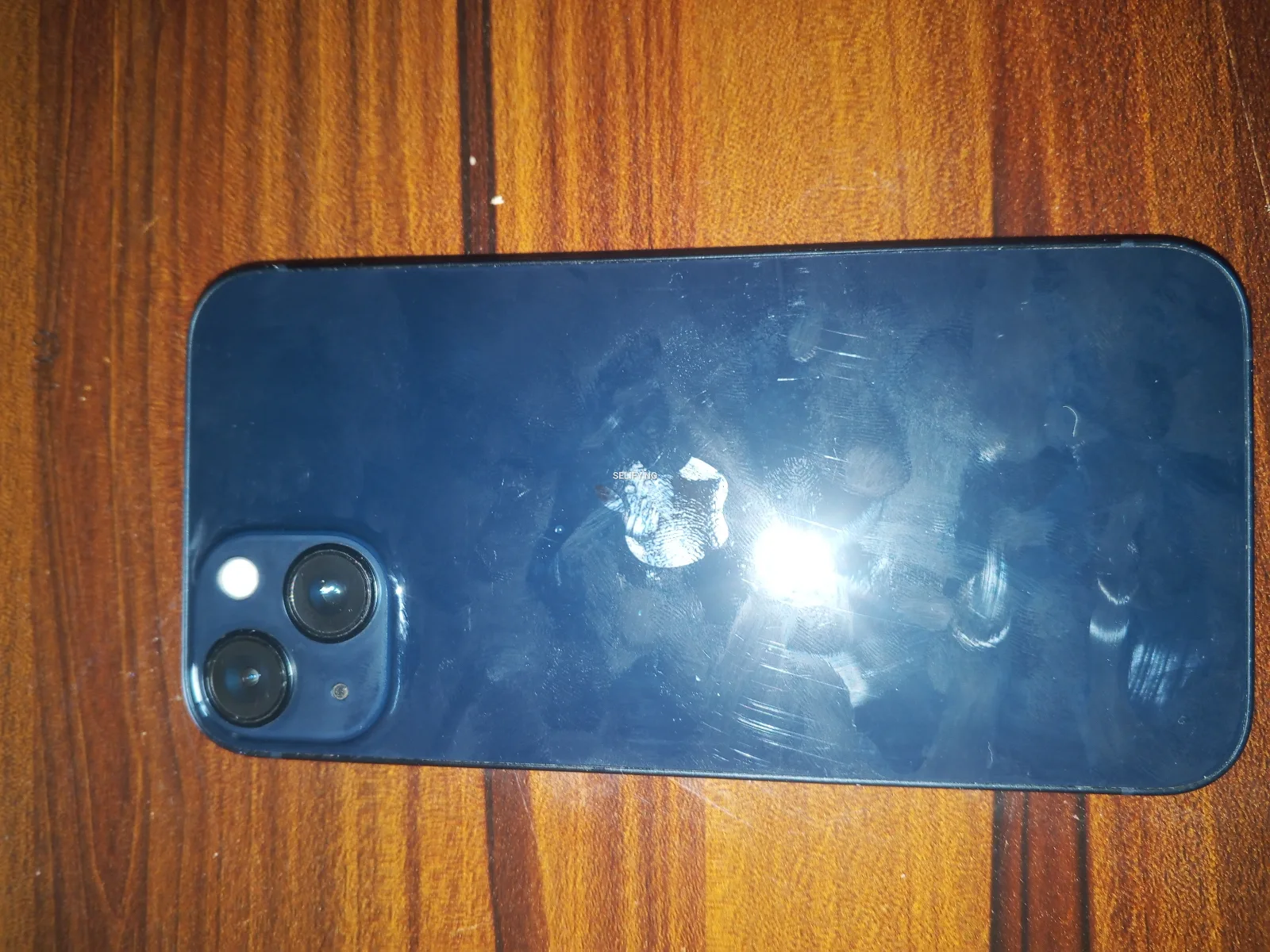 very clean iPhone 13  thumbnail 2