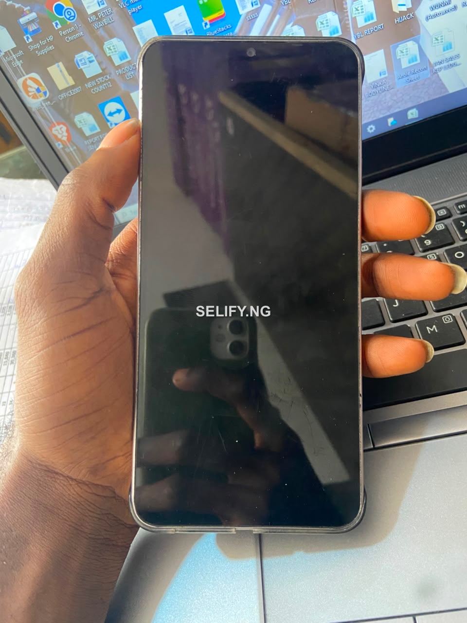 Itel  thumbnail 2