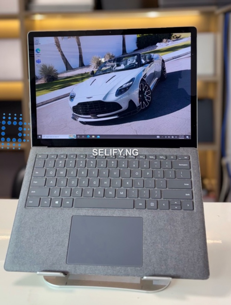 Microsoft Surface Laptop 4 13.5” Touchscreen – Ryzen 5, 8GB RAM, 256GB SSD thumbnail 5
