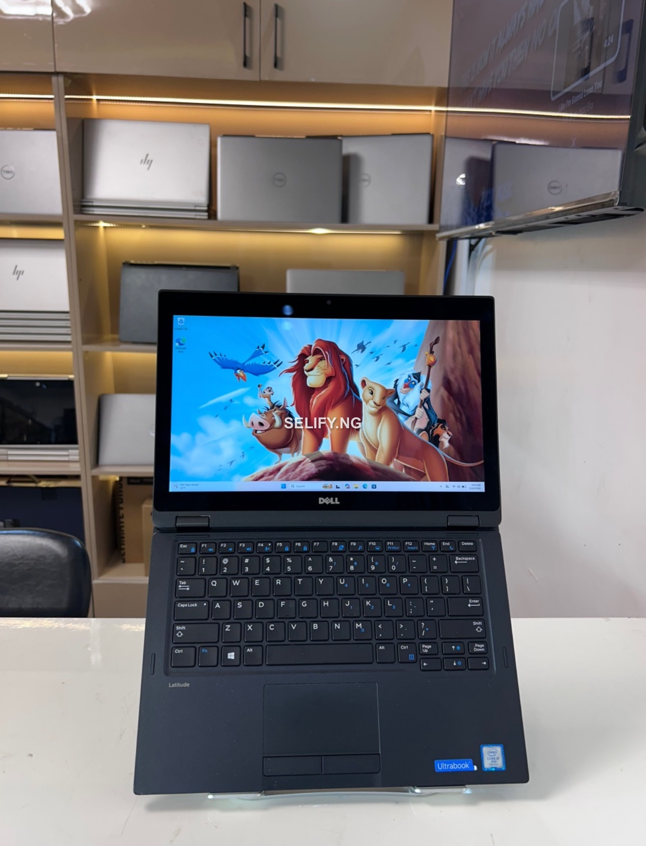 Dell Latitude 5289 2-in-1 Touchscreen – 8GB RAM, 256GB SSD thumbnail 2