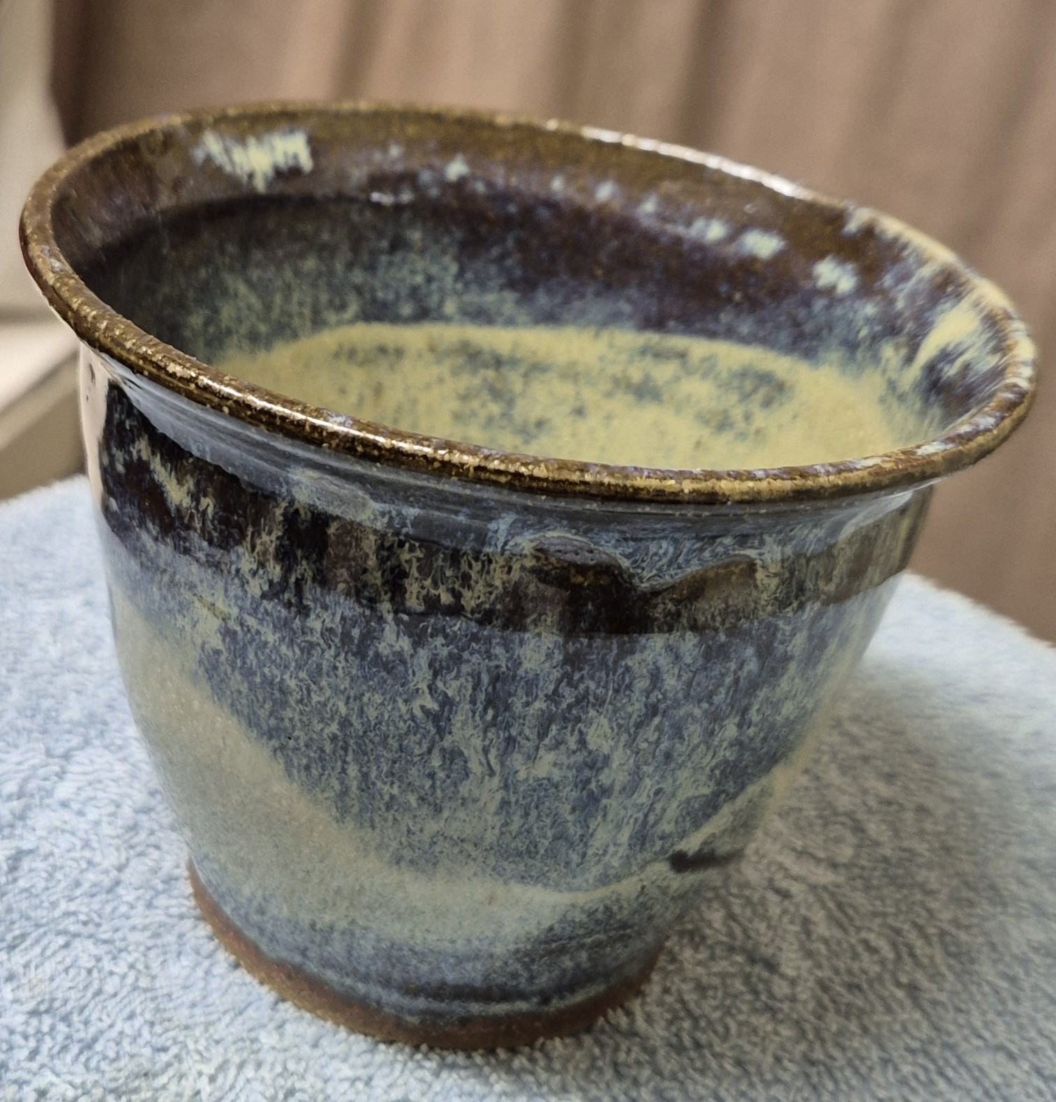 Handcrafted pottery by Estelle Pieters