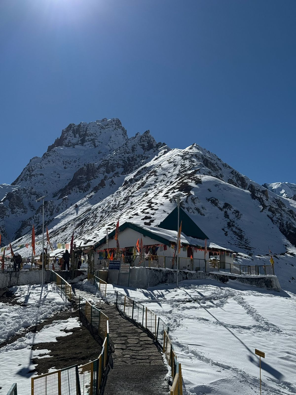 Snow peaks alpine camp