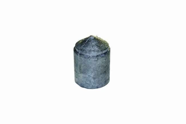 Lead plug for kenter shackles