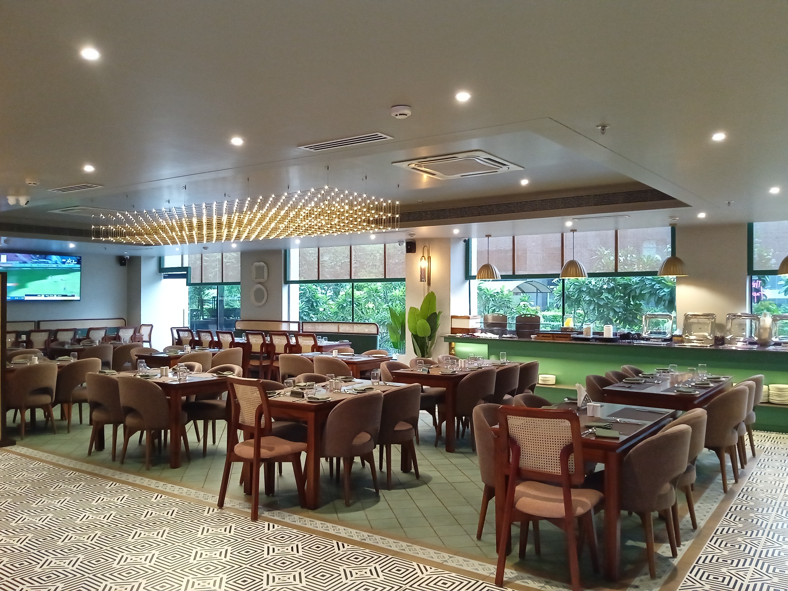 Best Place for Lunch Parties in Noida