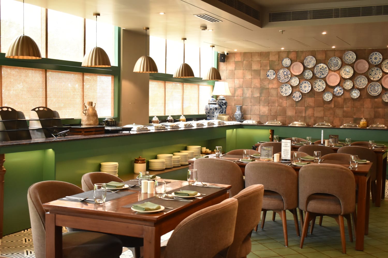 Best Place for Lunch Parties in Noida