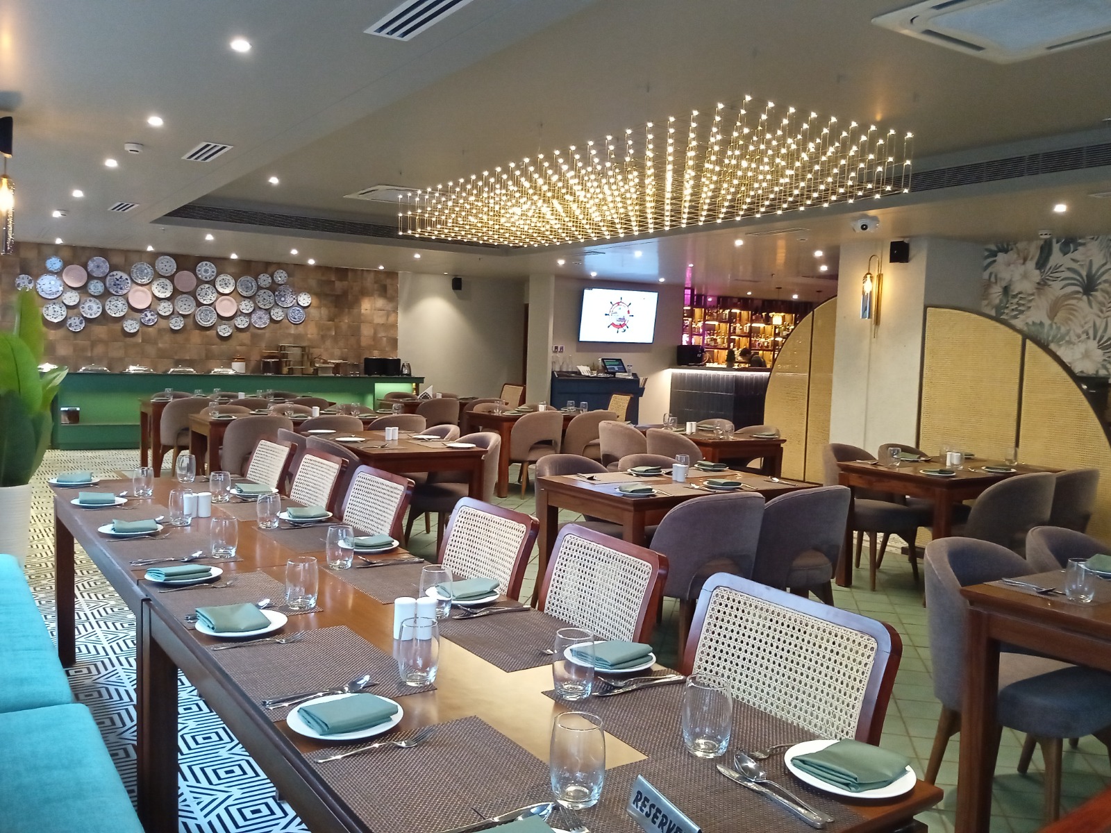Premium Dining in Noida