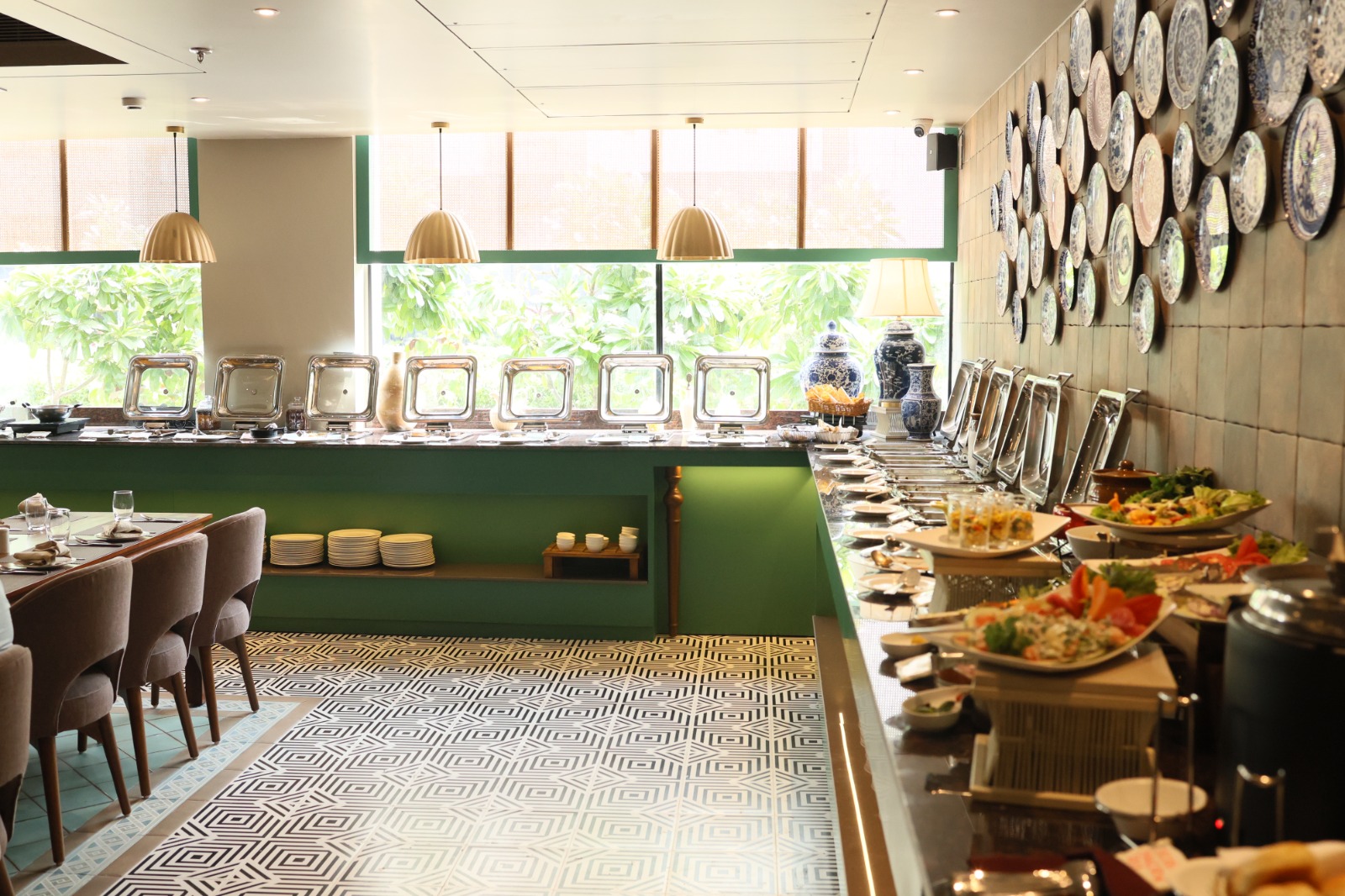 Finest Premium Buffet Restaurant in Noida