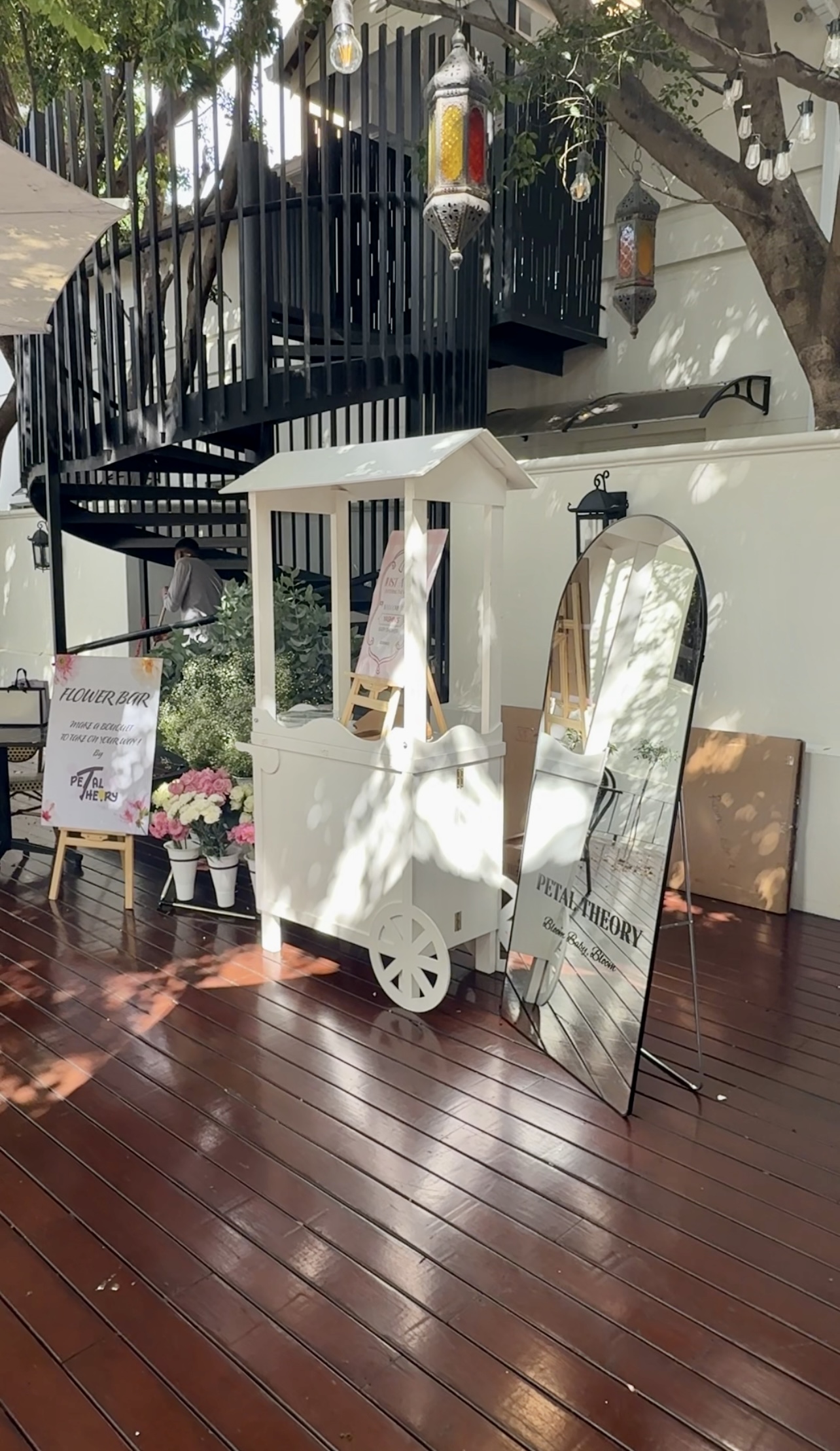 Flower Bar Setup 2