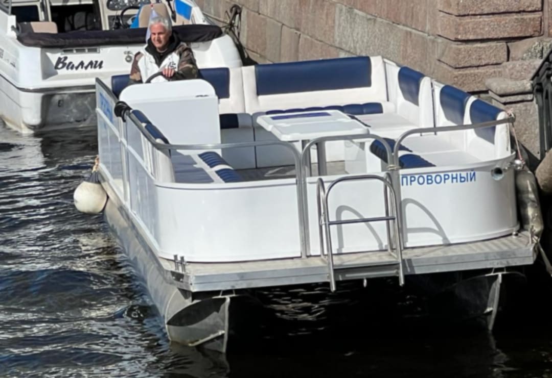 Катер Проворный
