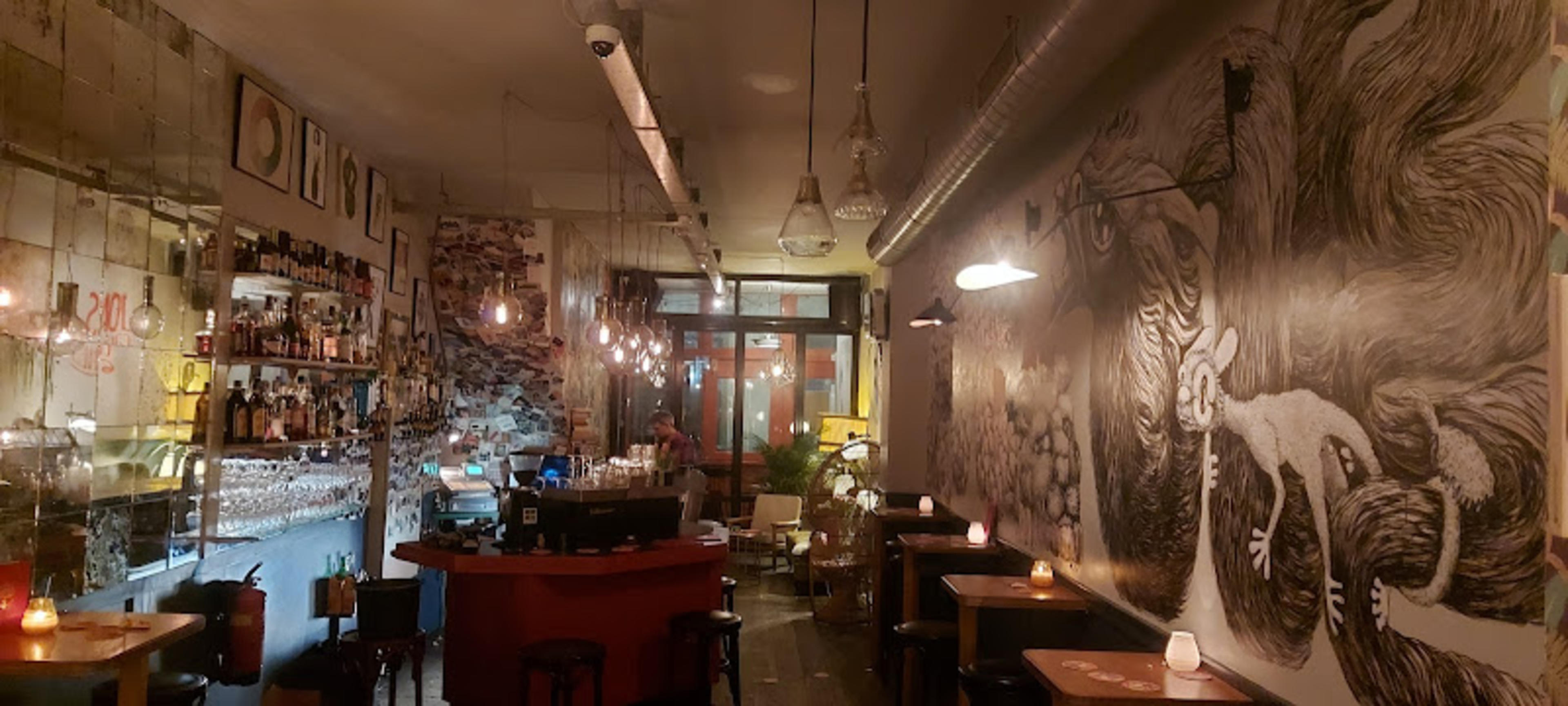 Bar Jones