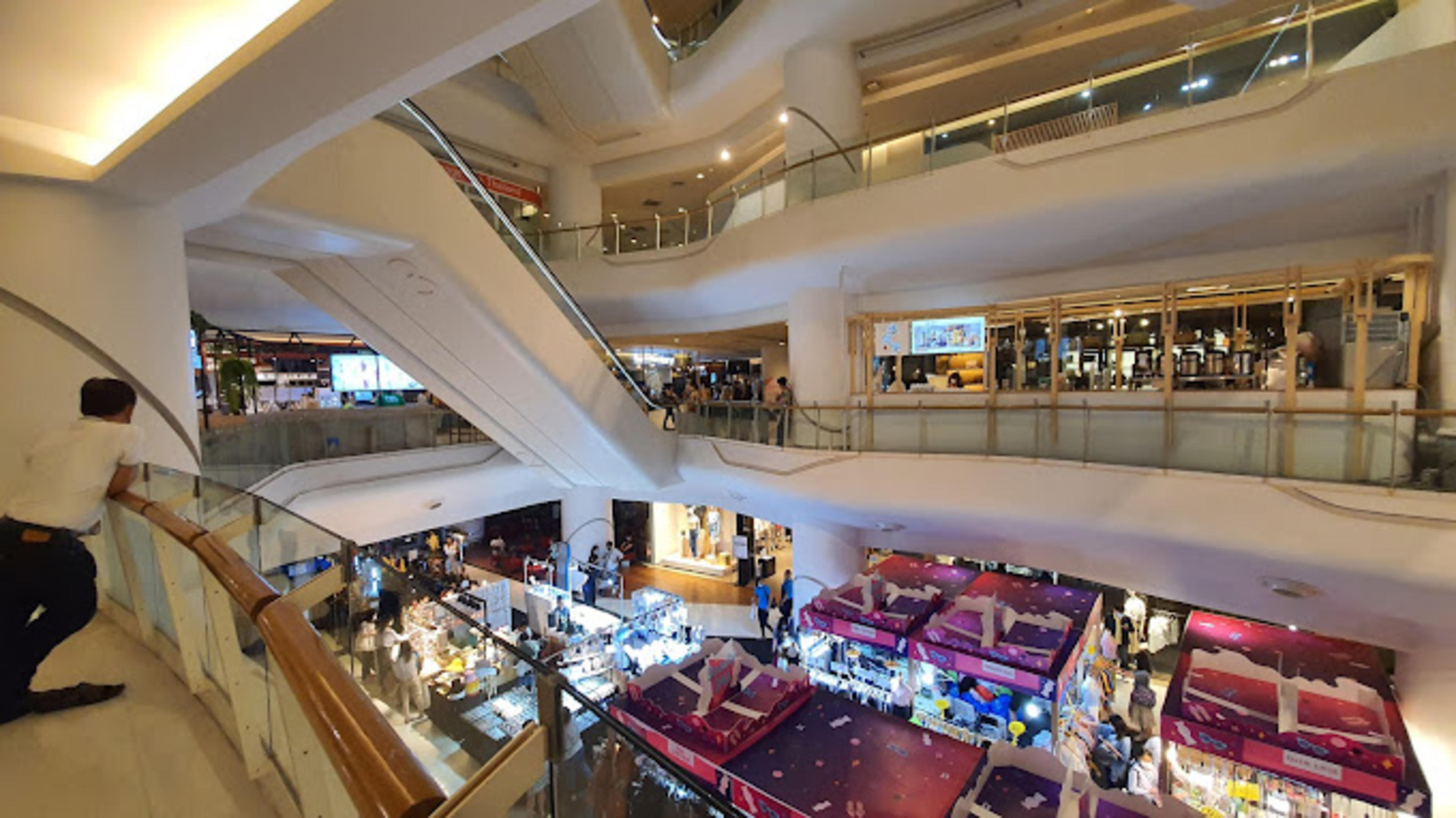 Silom Complex