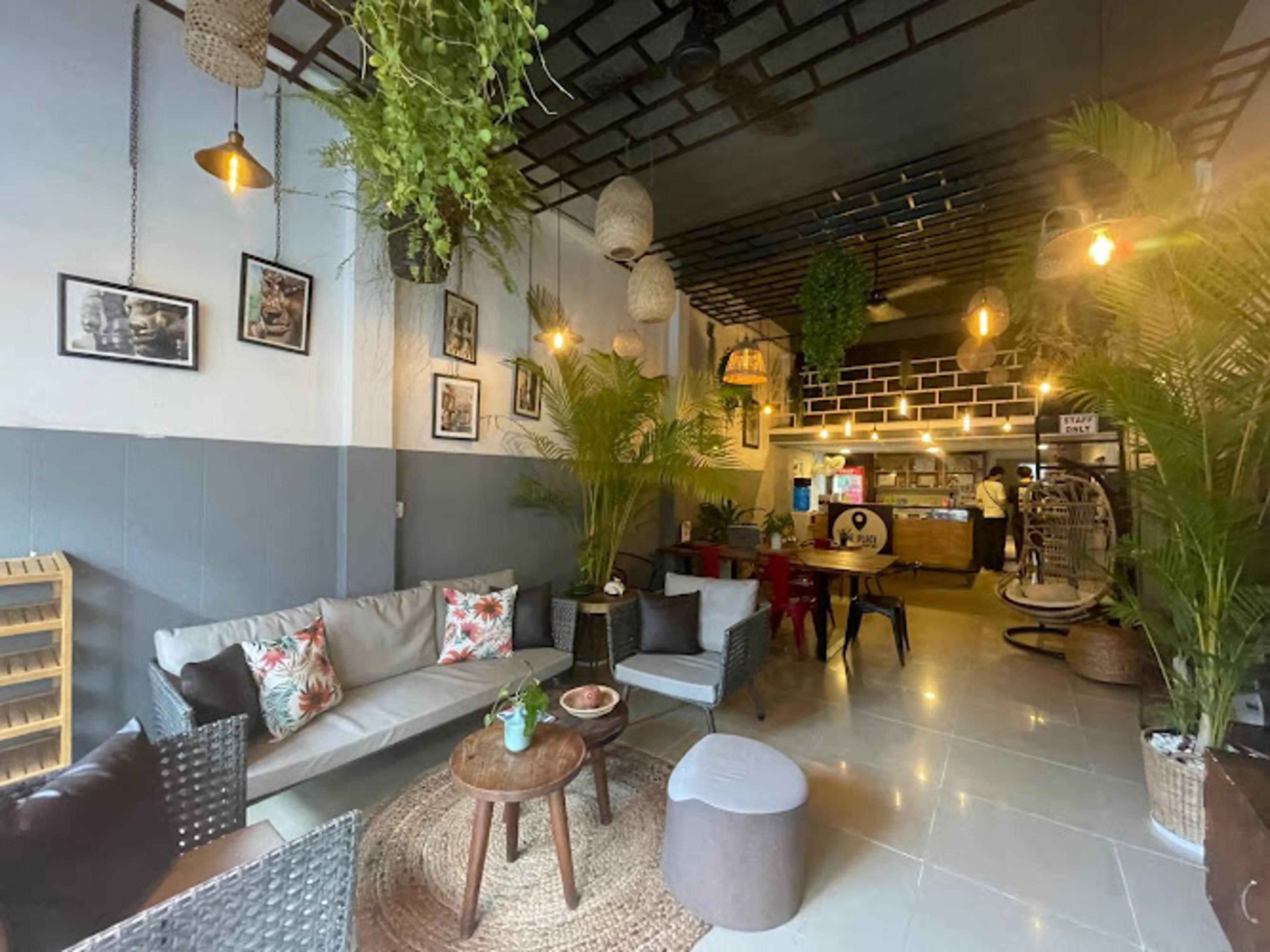 THE PLACE Hostel & Rooftop Bar