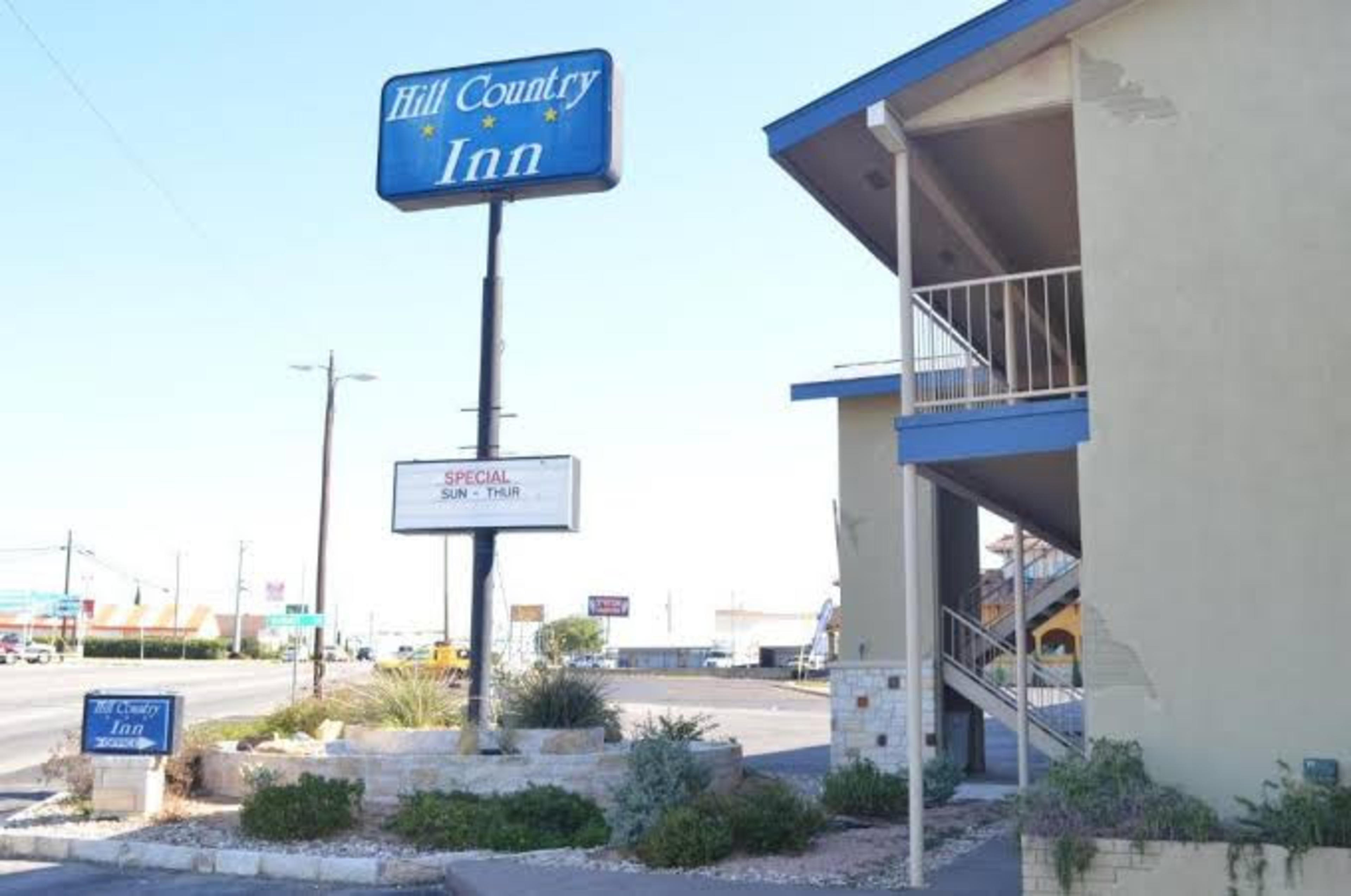 Hill Country Inn & Suites