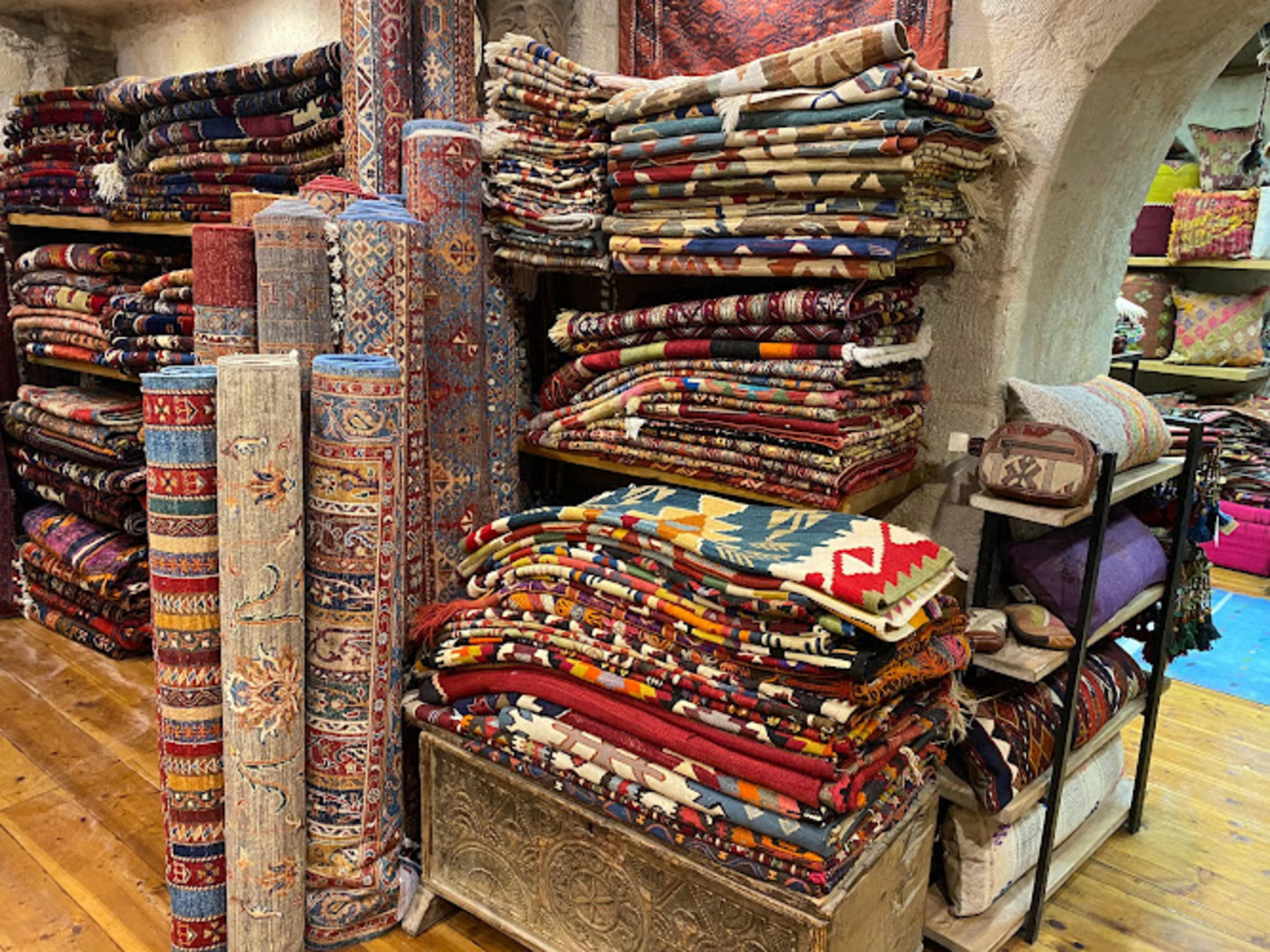 TRIBAL COLLECTIONS NOMADIC RUGS