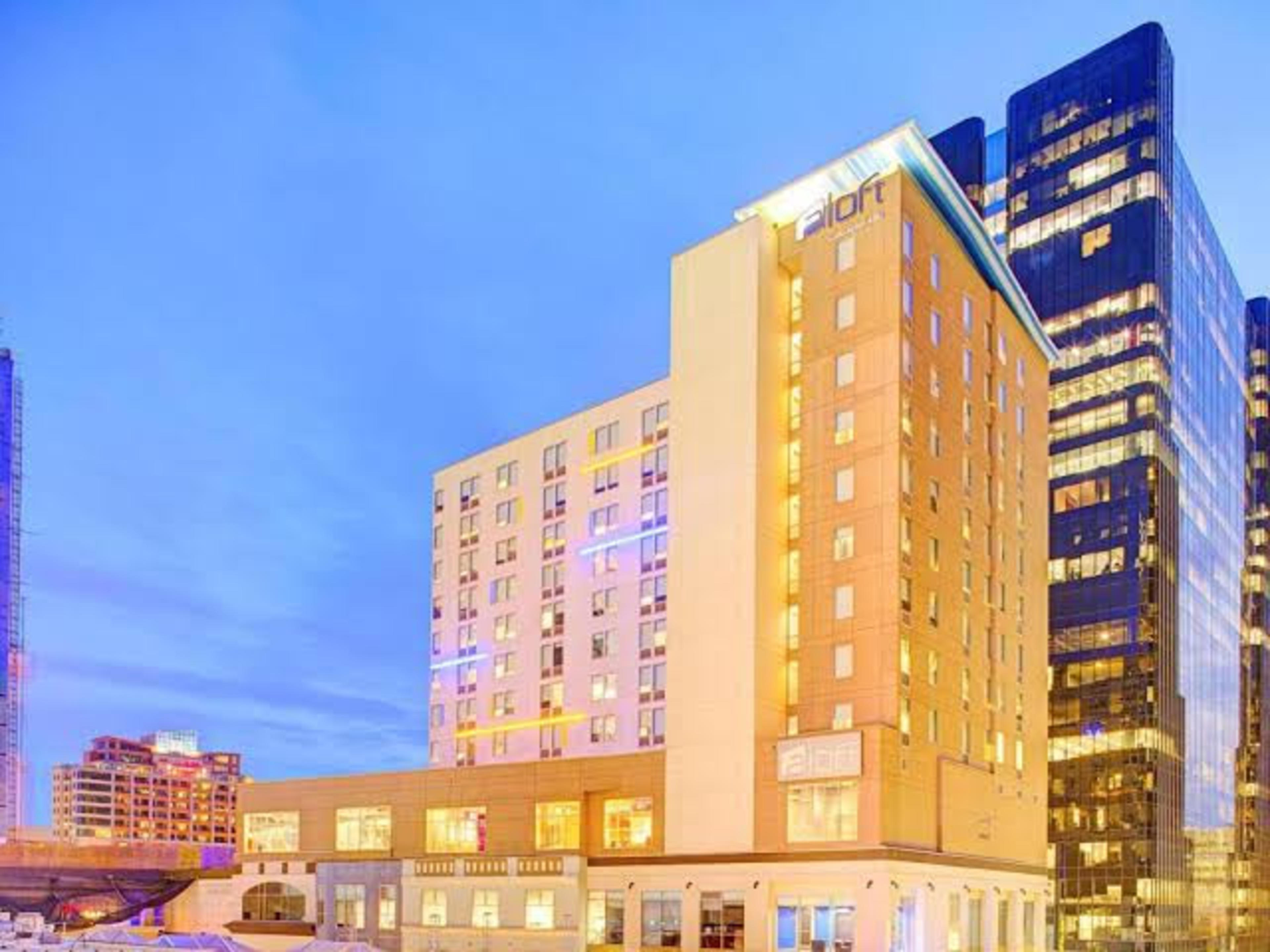 Aloft Charlotte City Center