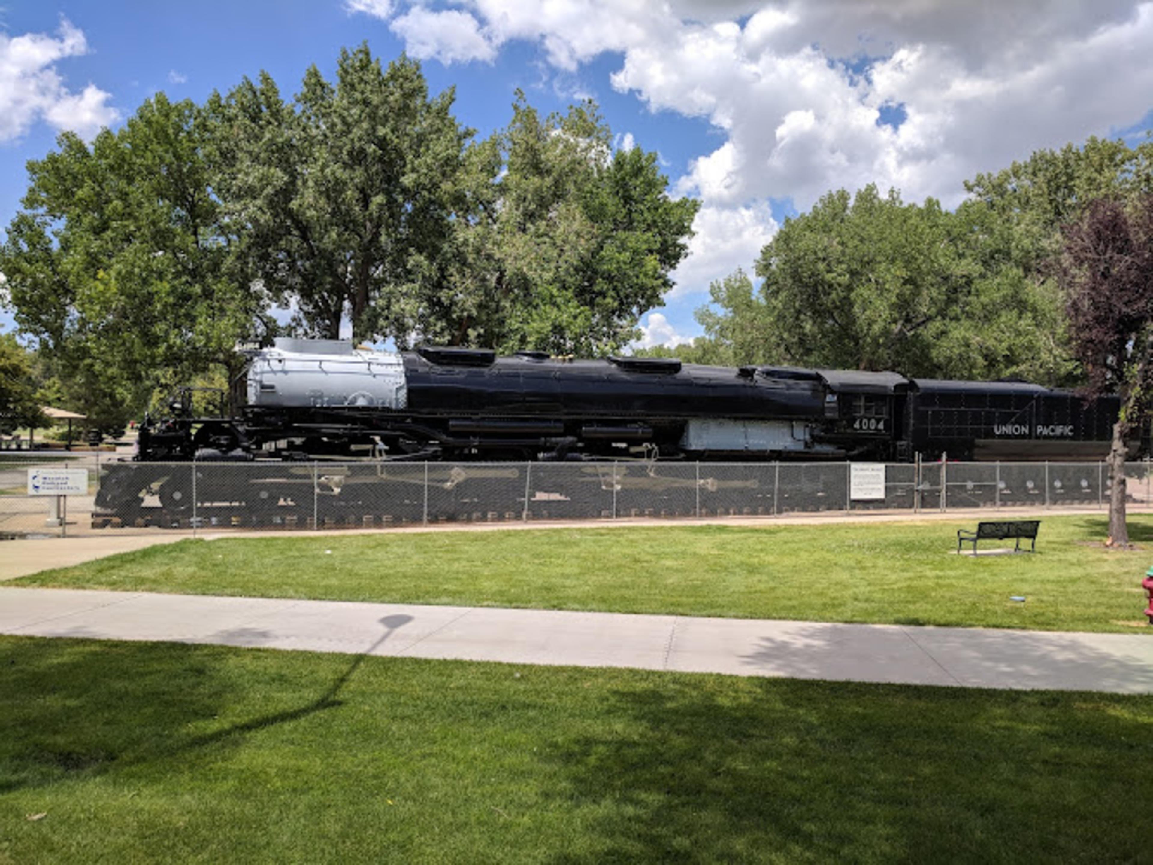 Big Boy Steam Engine 4004