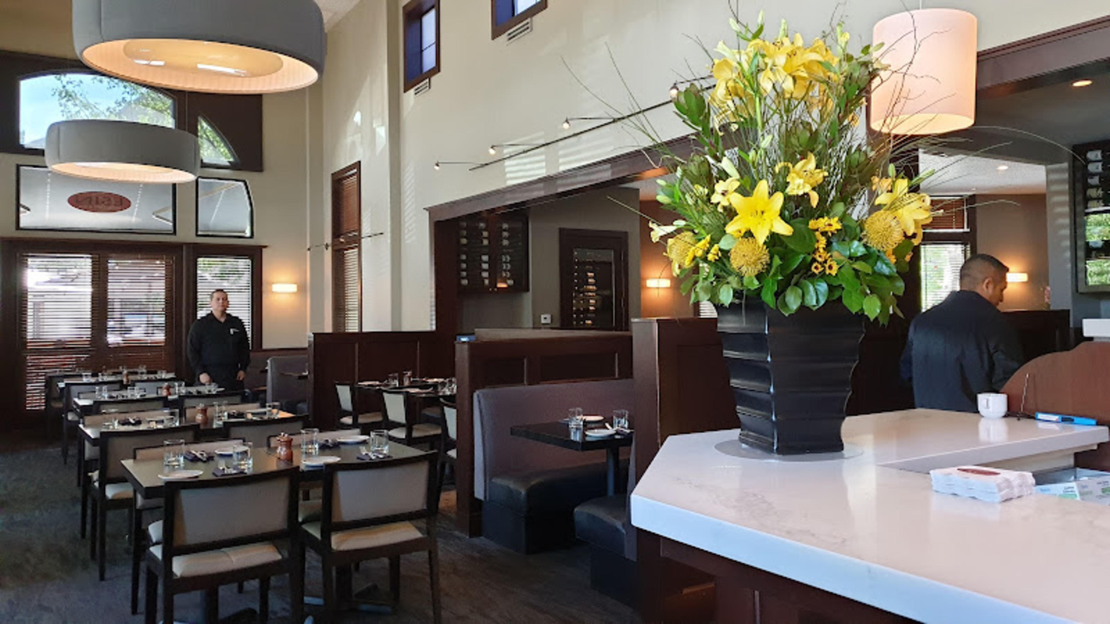 Esin Restaurant & Bar