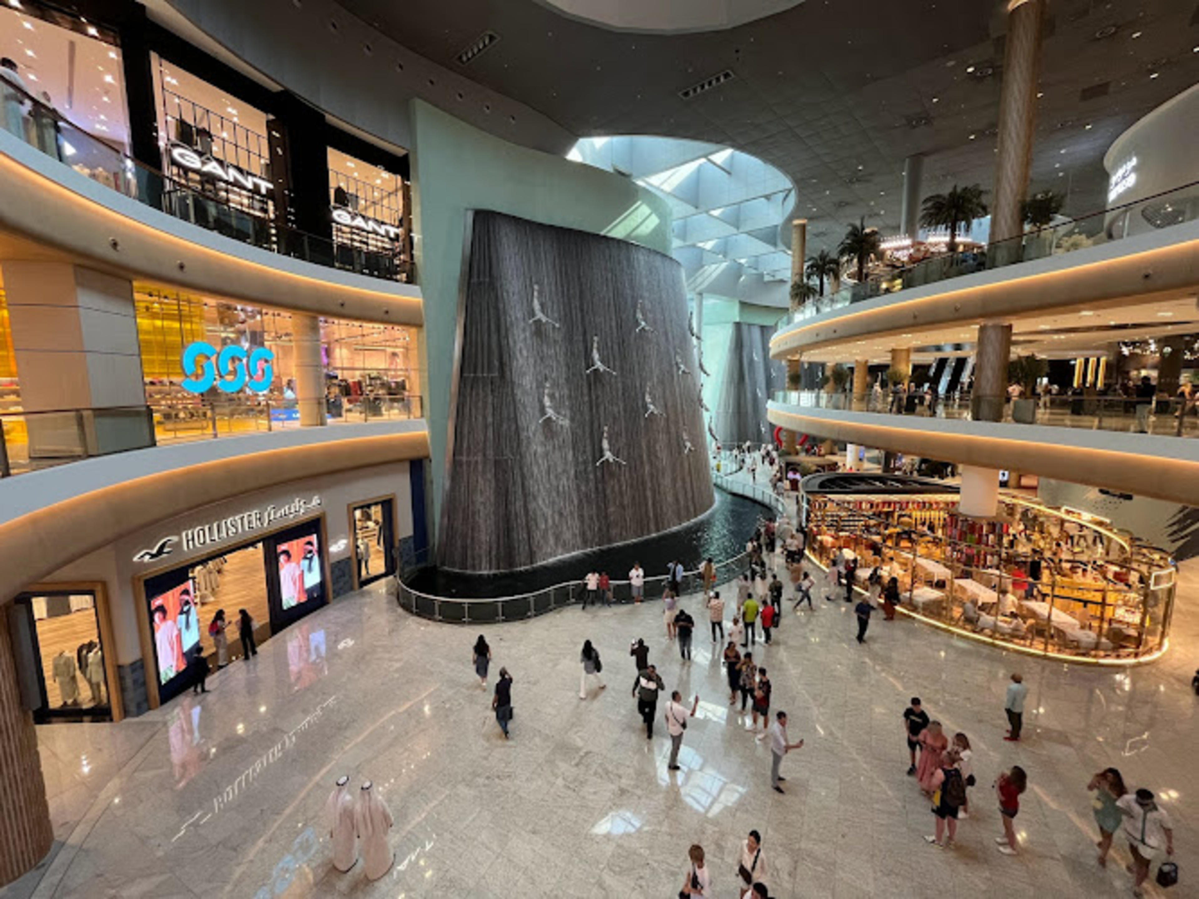 Dubai mall waterfall