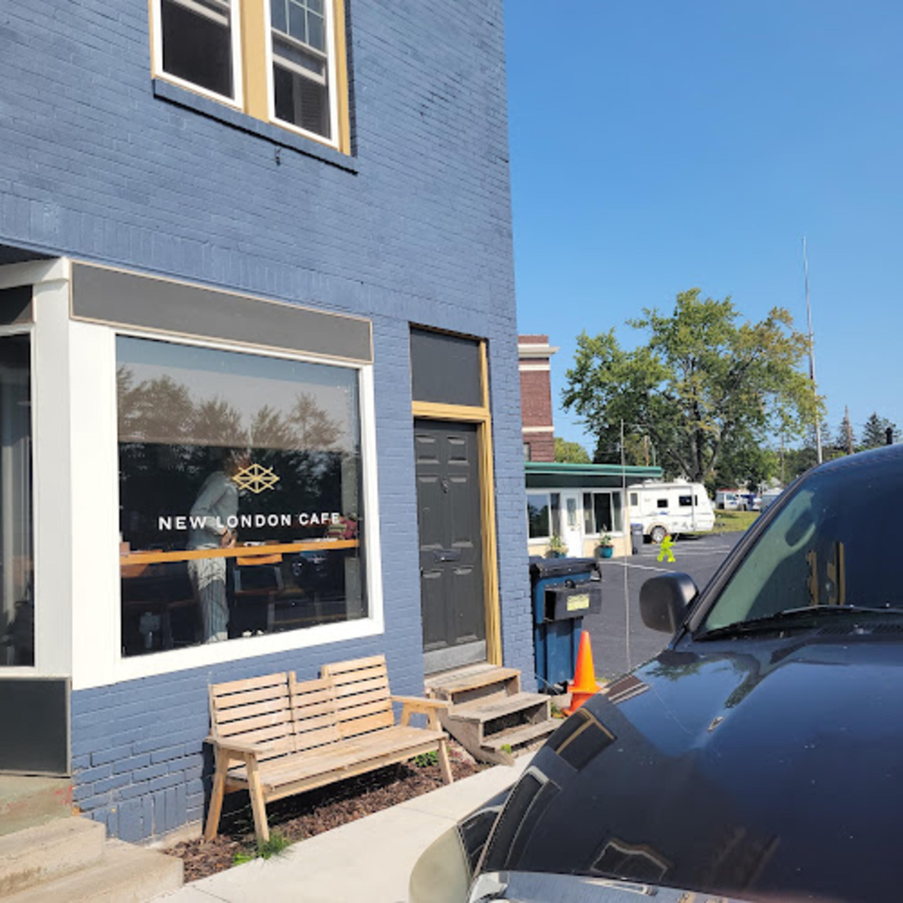 New London Café