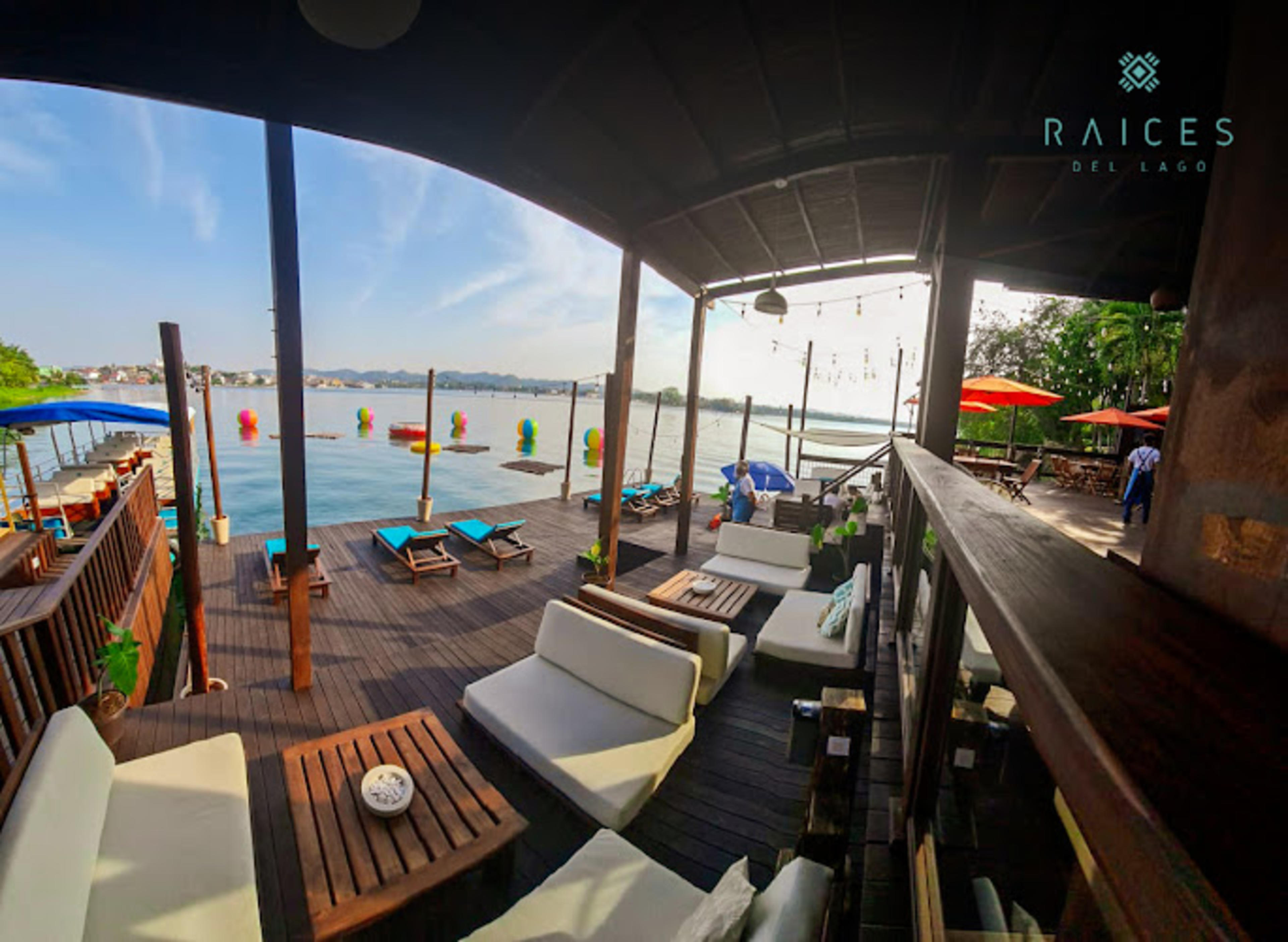 Restaurante Raíces del Lago