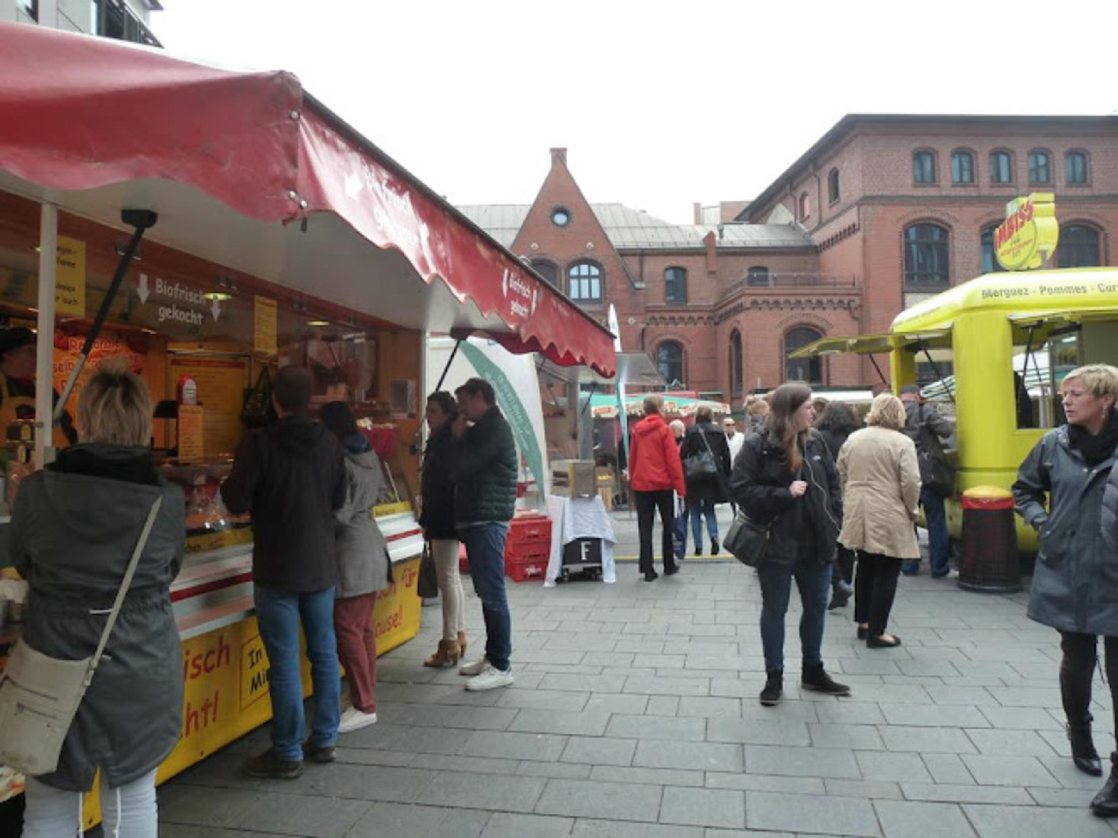 Food Lovers Market