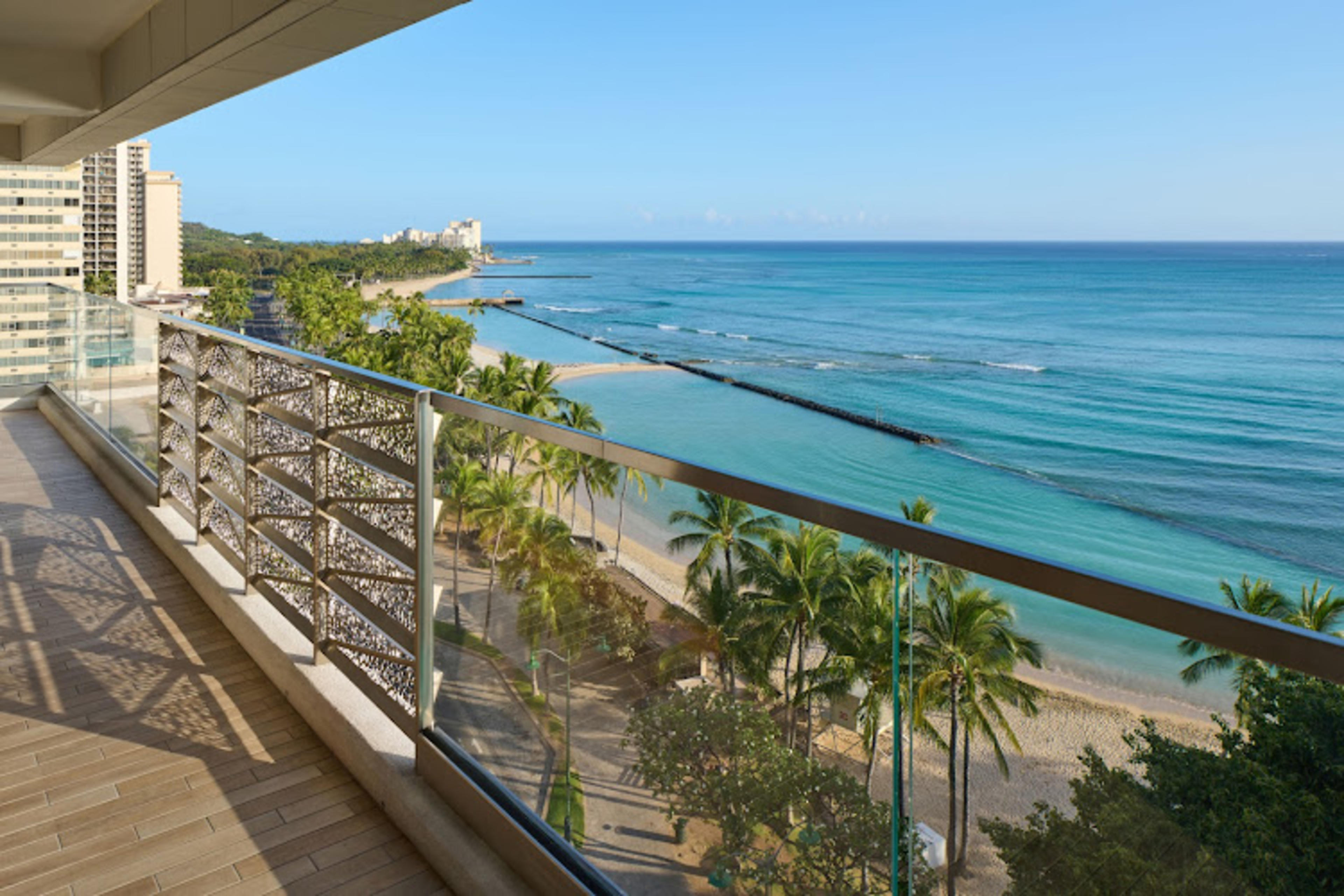 ESPACIO The Jewel of Waikiki