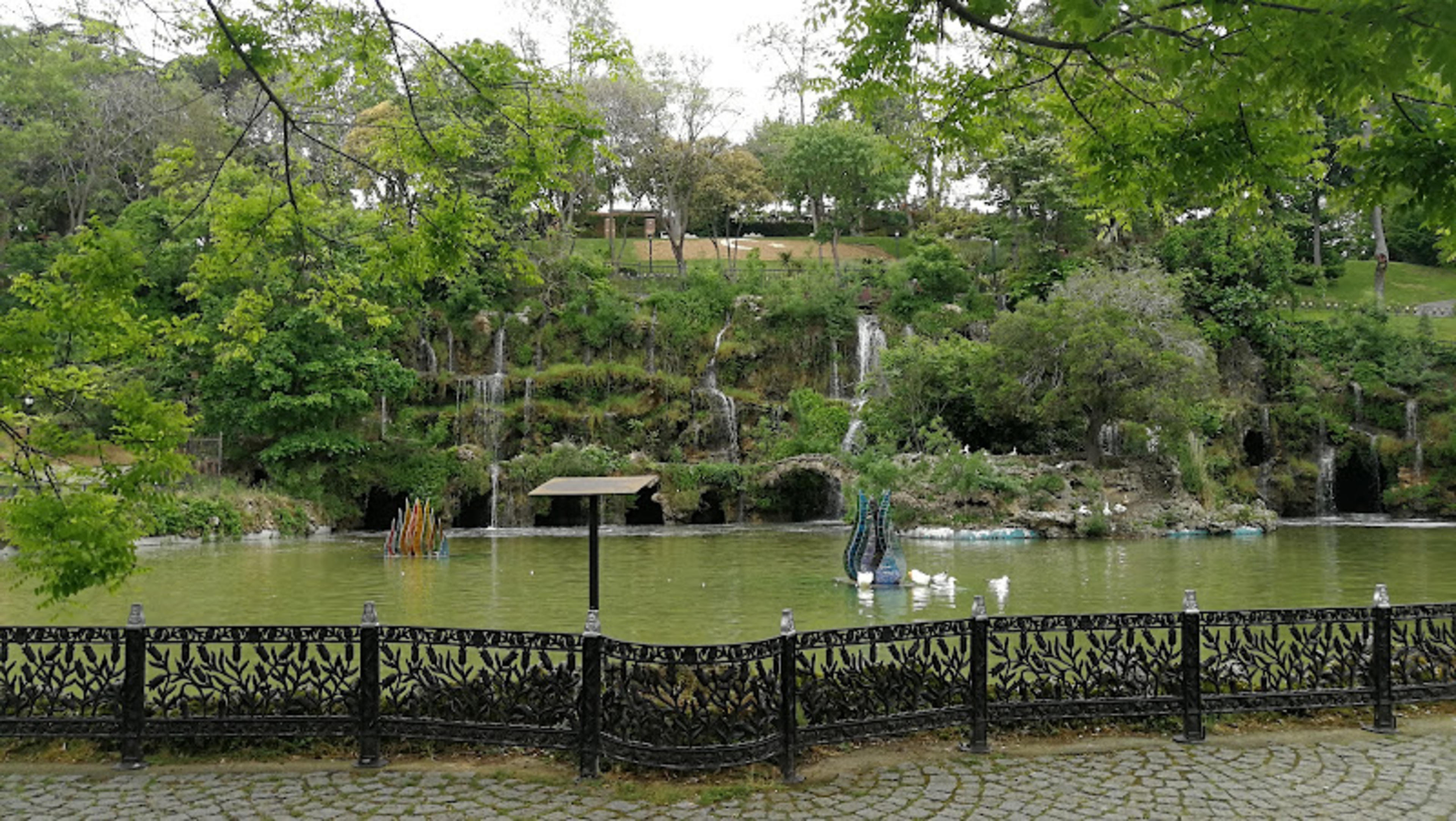 Emirgan waterfall