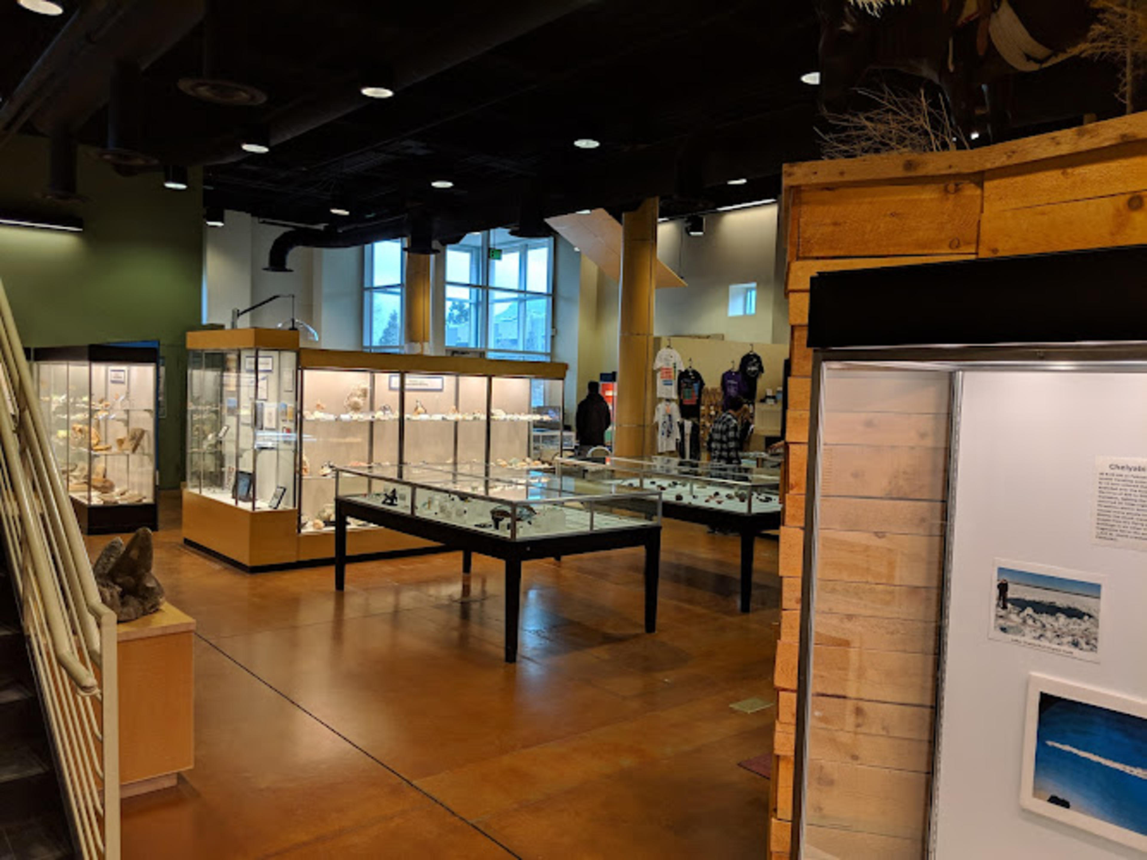 Mines Museum of Earth Science