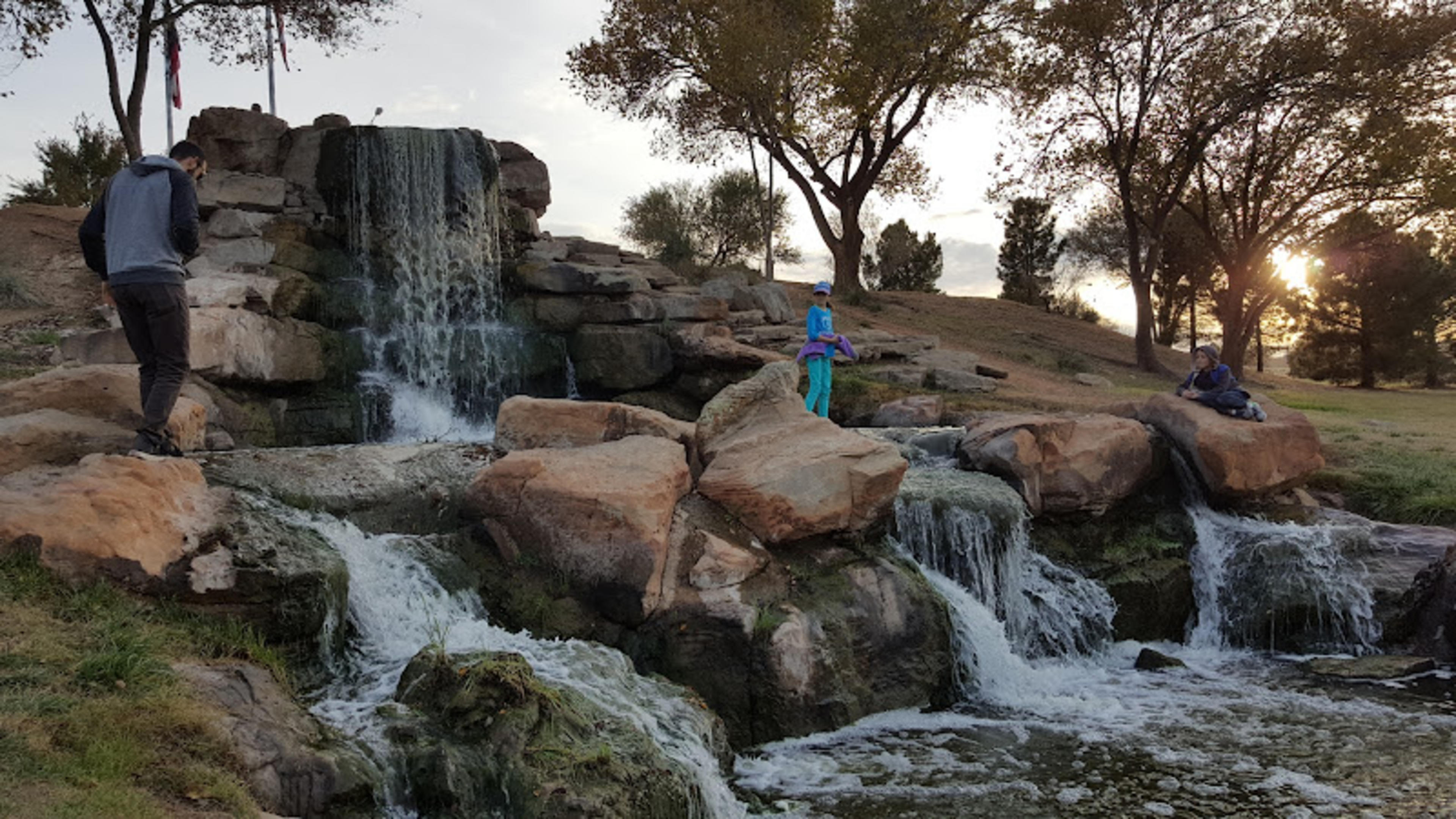 Mae Simmons Park