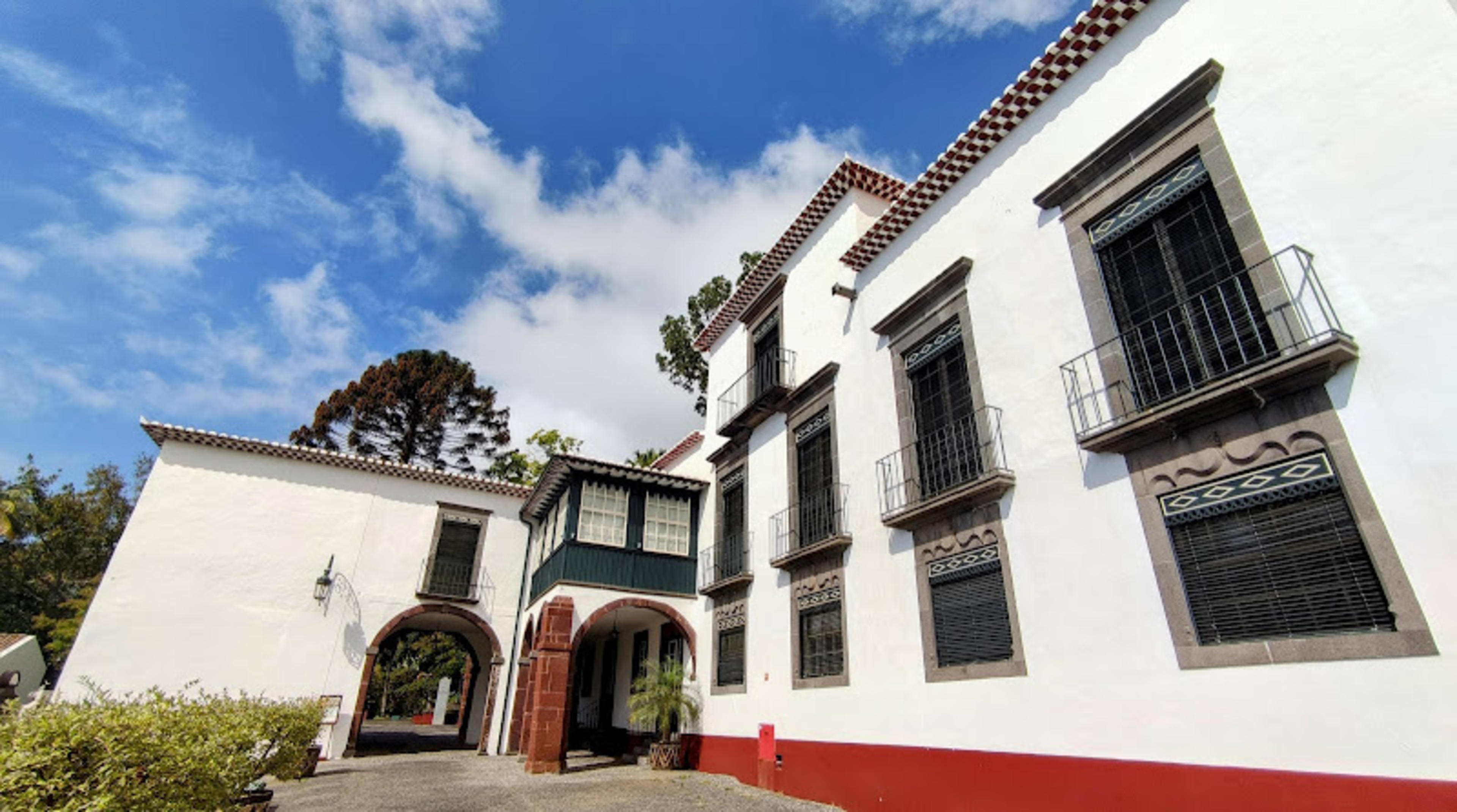 Quinta das Cruzes Museum