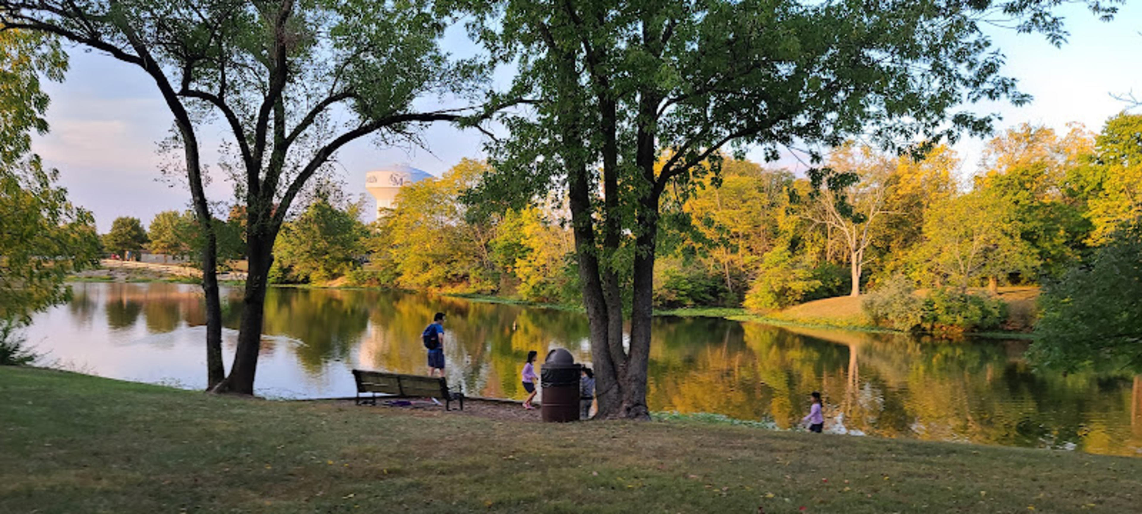 Pine Hill Lakes Park
