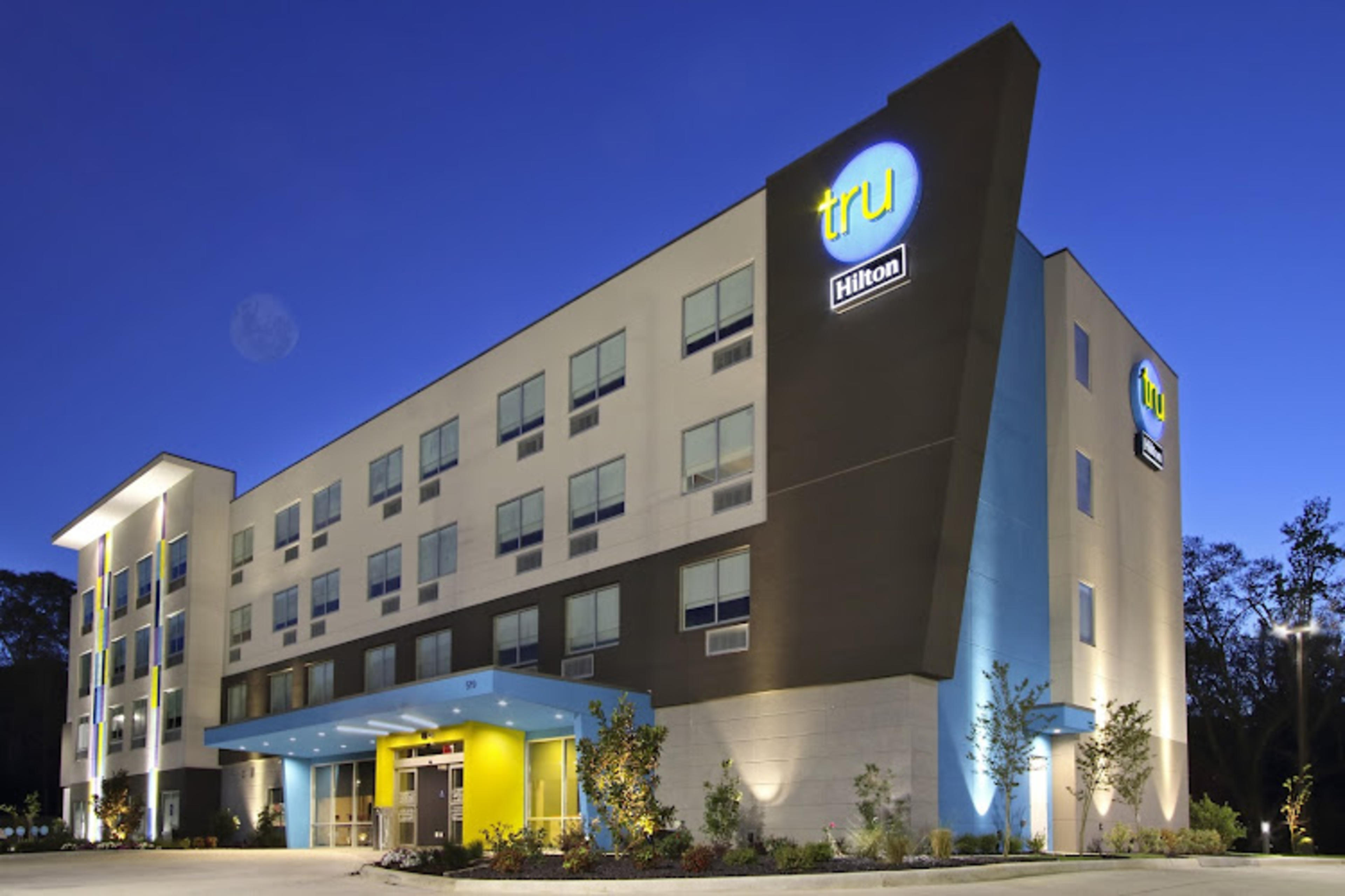 Tru by Hilton Meridian