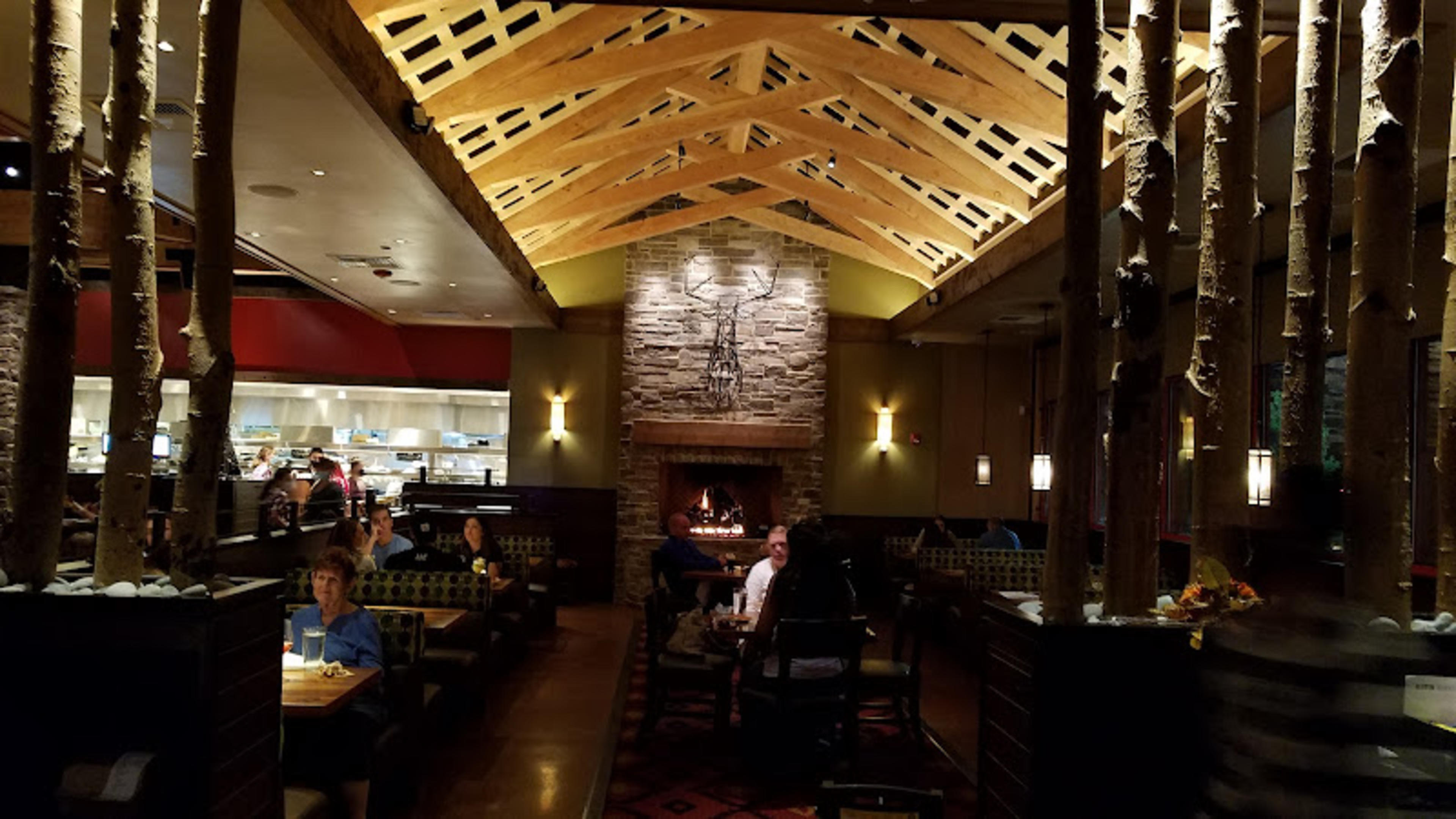 Lazy Dog Restaurant & Bar