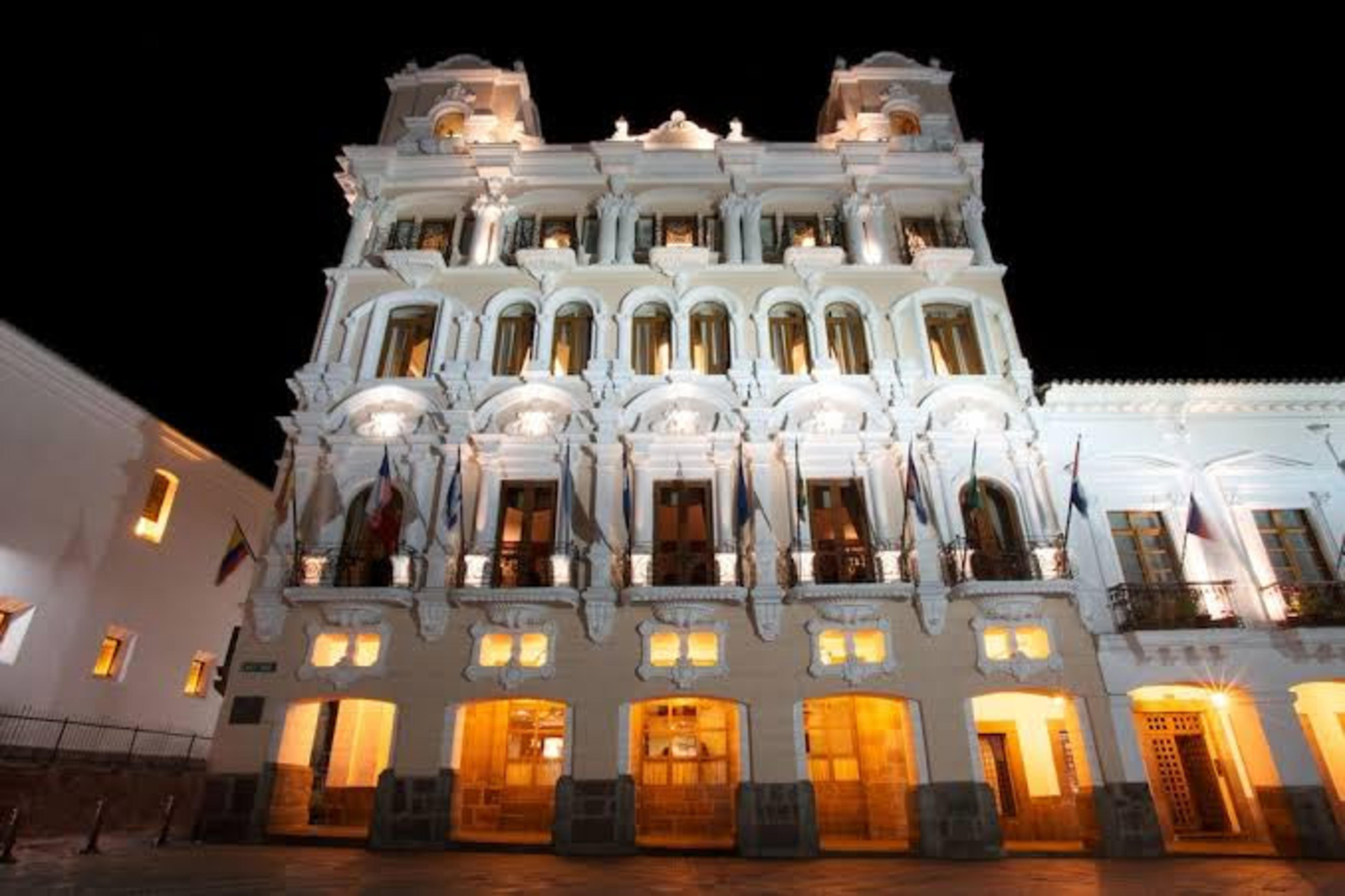 Hotel Plaza Grande Quito