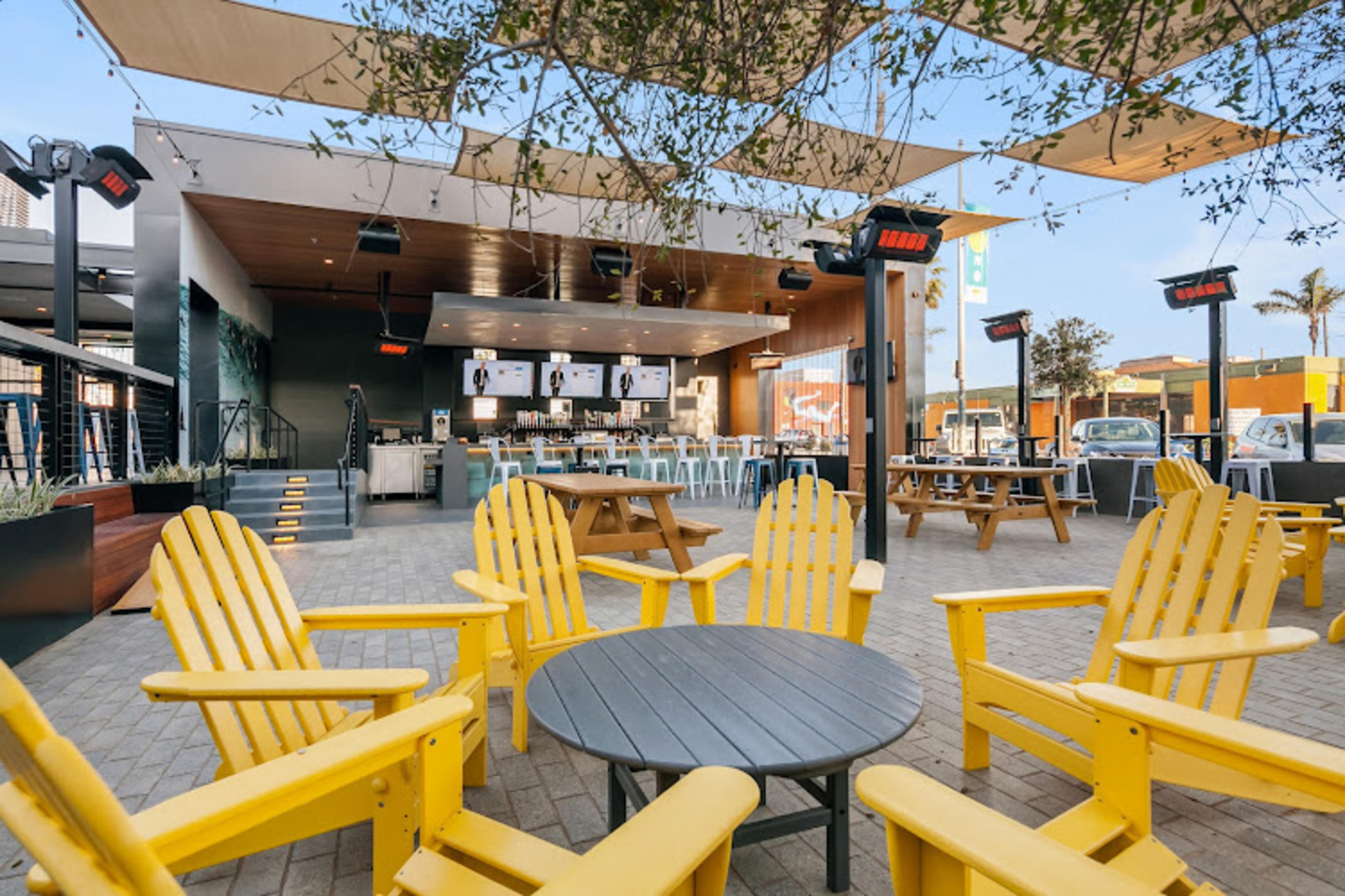 Mavericks Beach Club