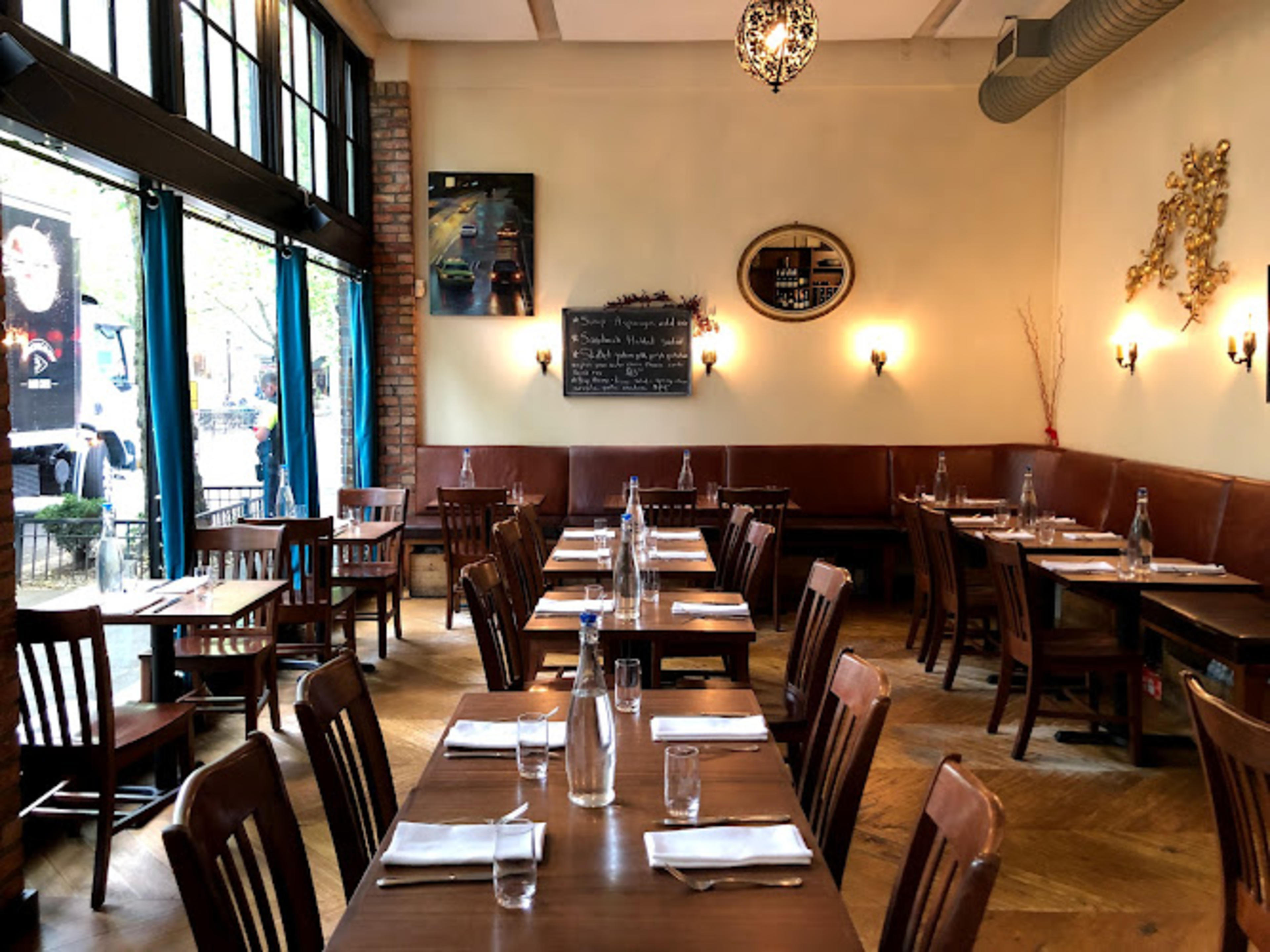 Tilikum Place Cafe