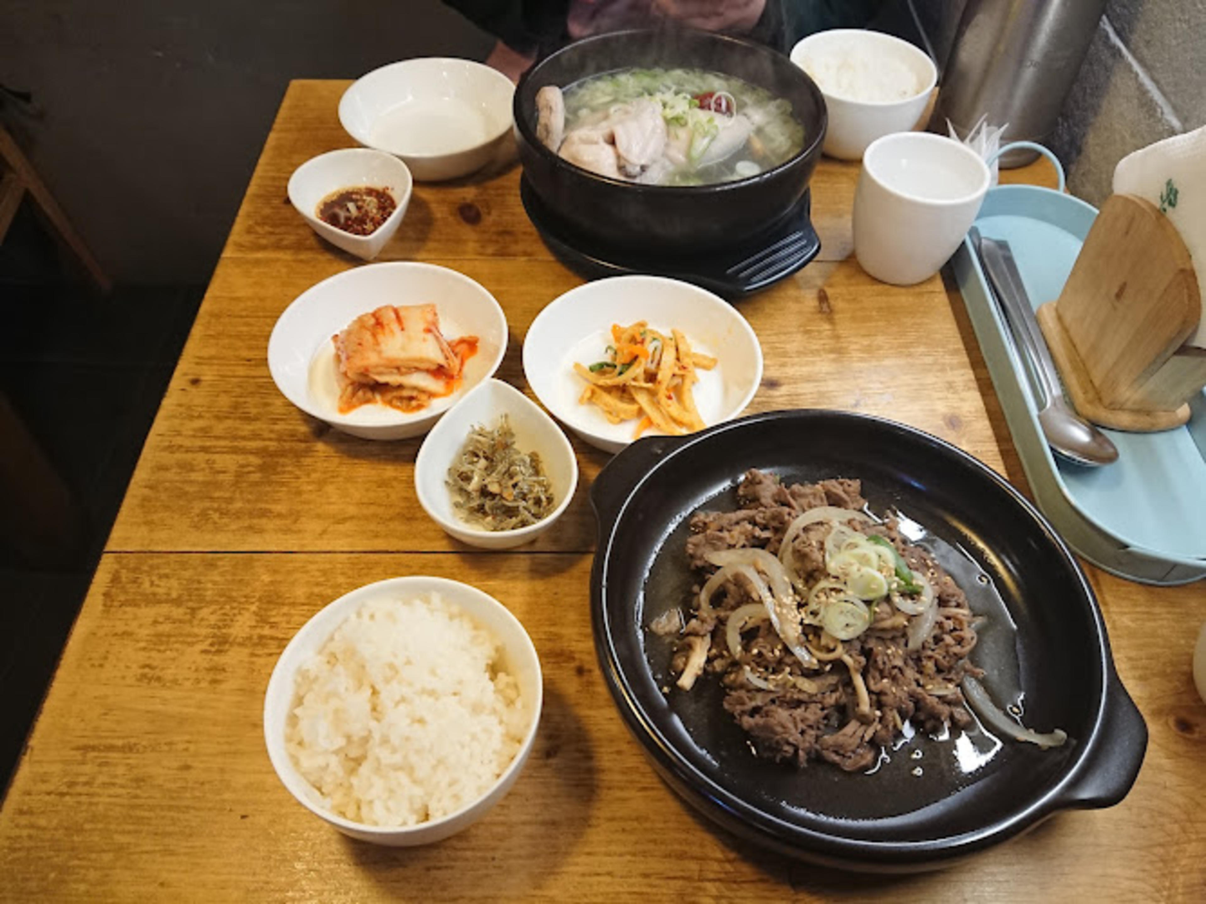 EID Halal Korean Food (حلا)