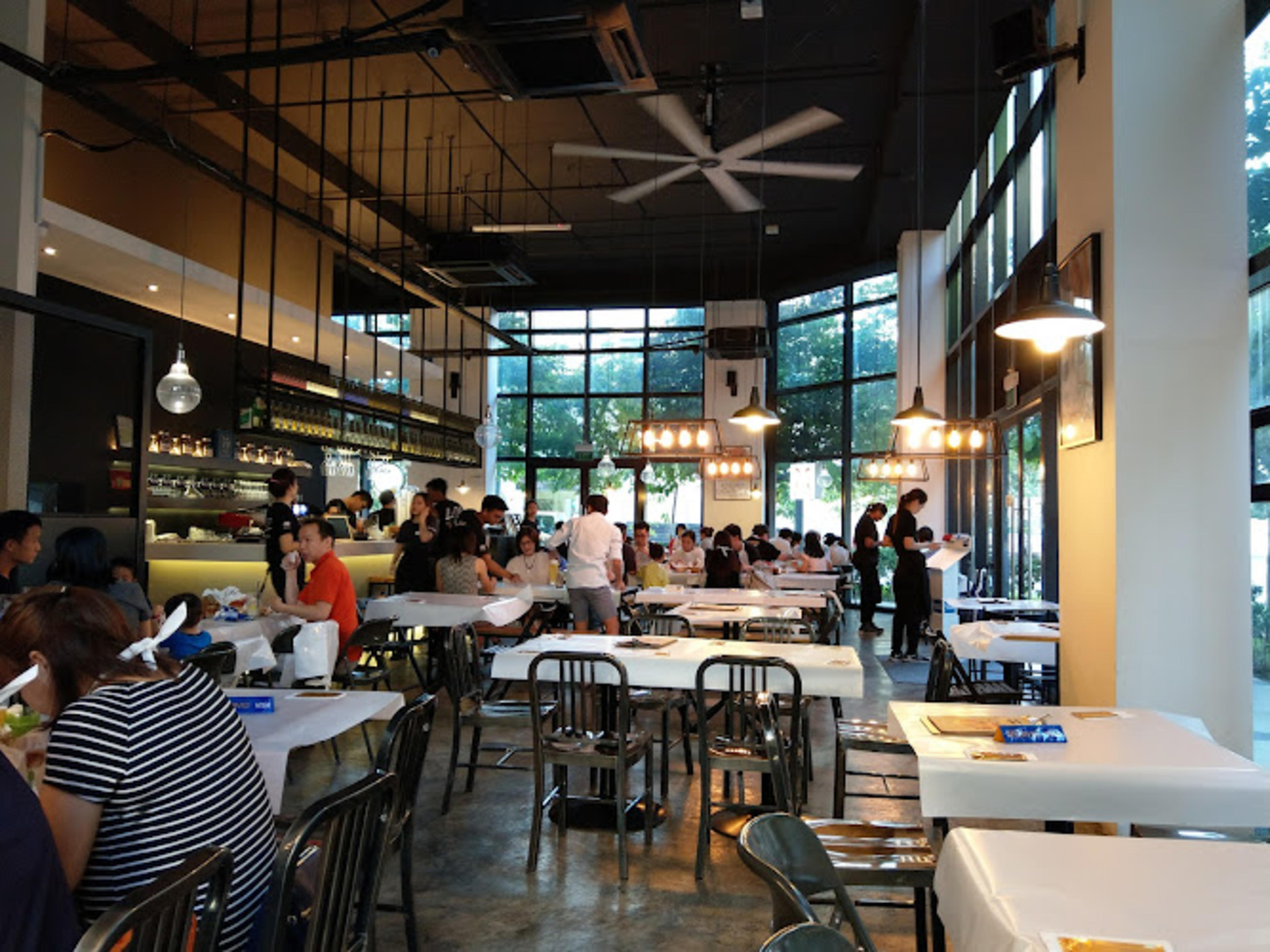 The BOILER @ Buona Vista Elementum | Top Rated Seafood Restaurant for Award-Winning Crab & Lobster