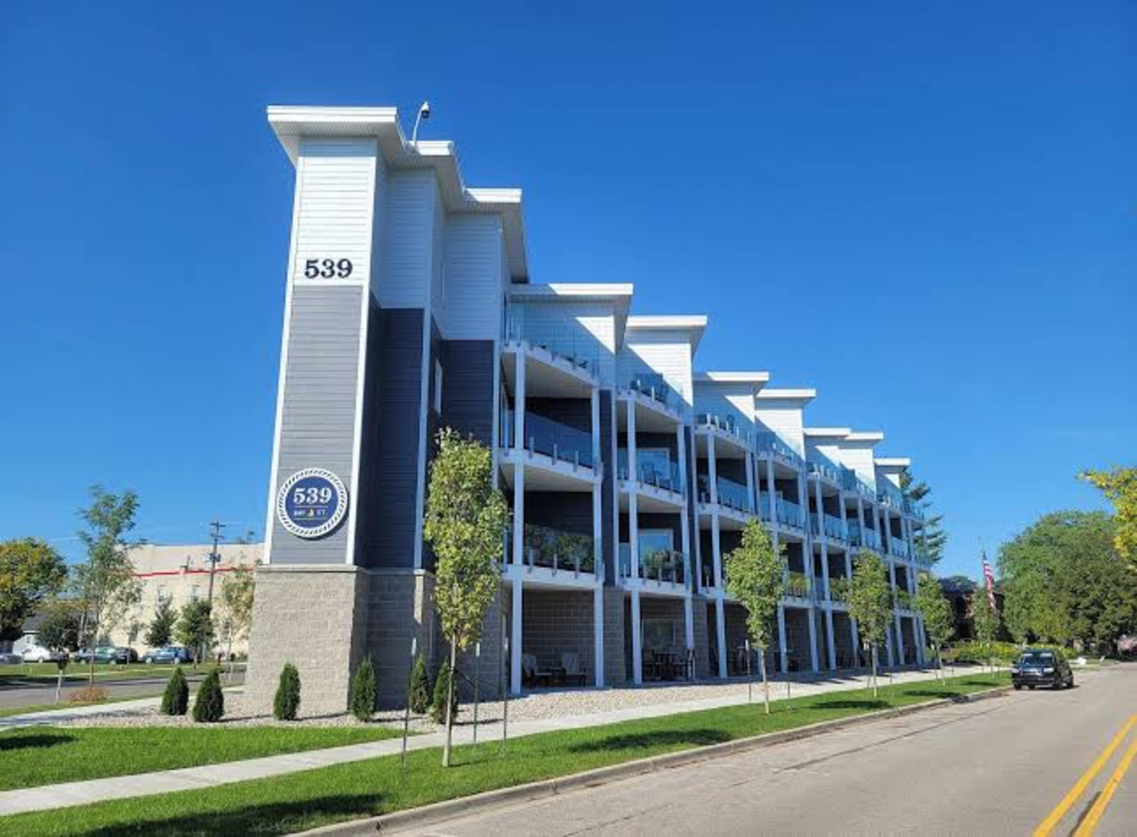 539 Bay Street - Condotel & Vacation Rentals