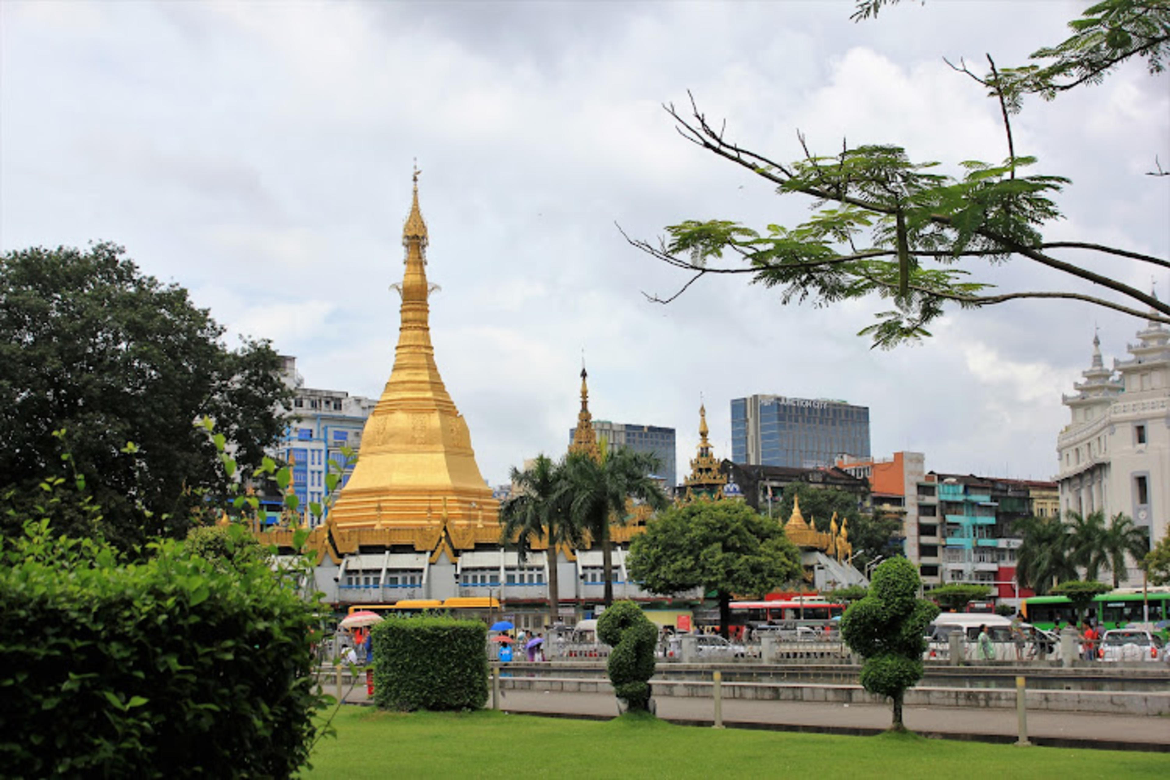 Maha Bandula Park