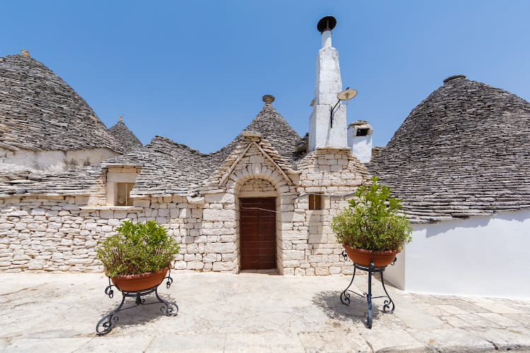Guida Turistica Alberobello VisitAlberobello guide turistiche di Valle d' Itria, Puglia e Matera