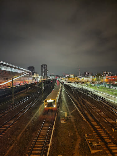 Einkaufsbahnhof Berlin Warschauer Straße