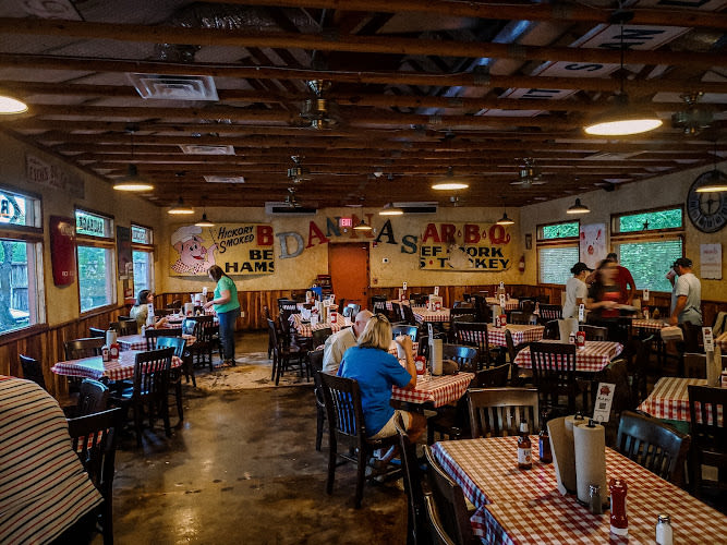 Danna's BBQ and Burger Shop
