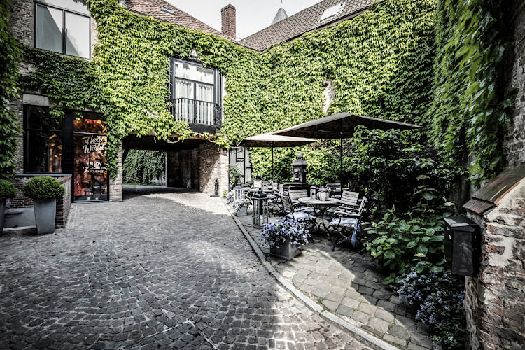 Boutique Hotel De Castillion - Small Elegant Family Hotel