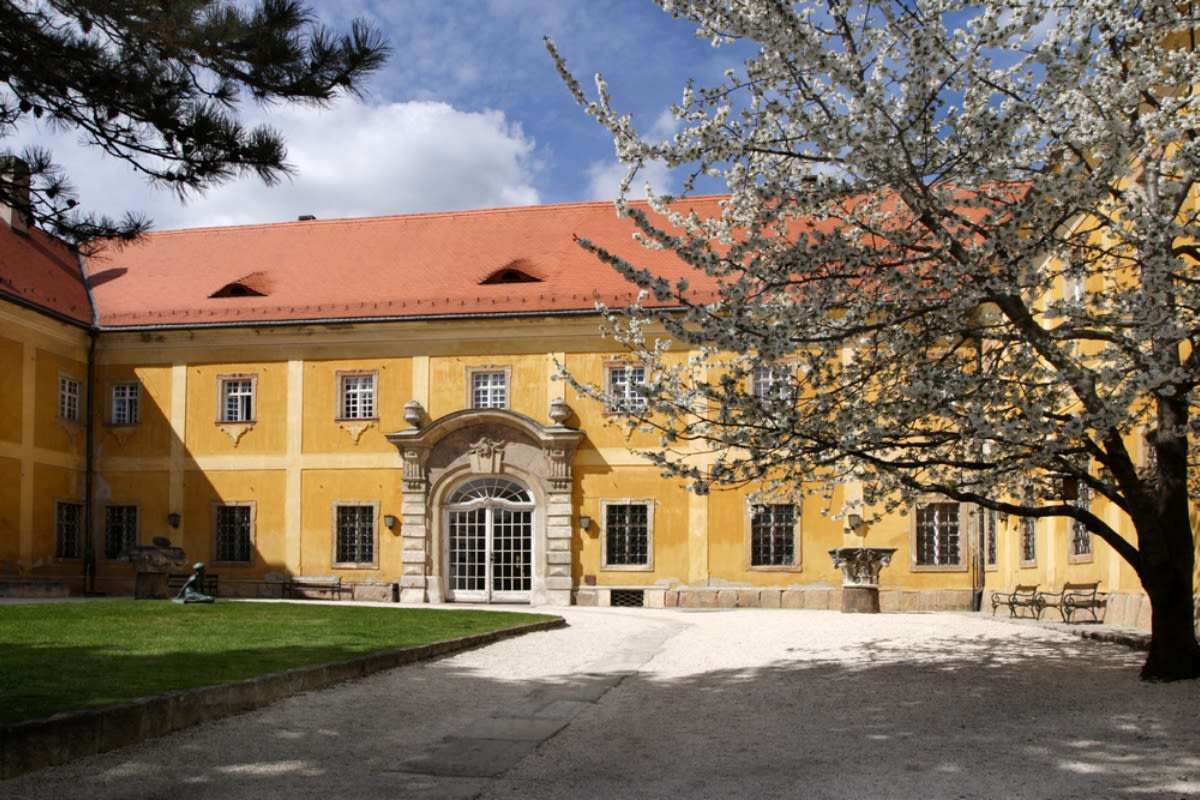 Kiscelli Museum