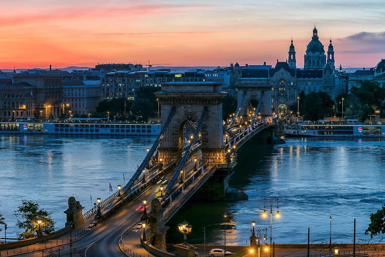 Széchenyi Chain Bridge