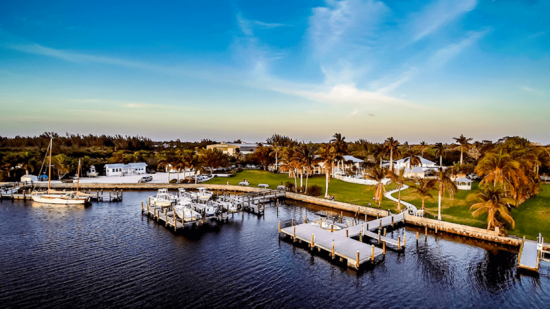 Tarpon Lodge