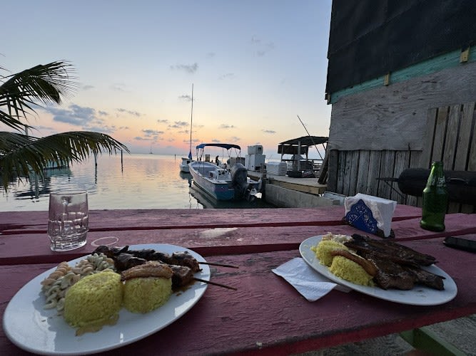 Dee N D's Waterside Grill